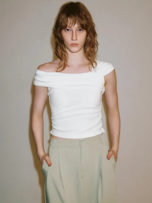 One Shoulder T-Shirts sold by Urban Revivo