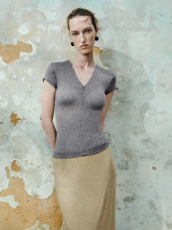 V-Neck T-Shirts sold by Urban Revivo