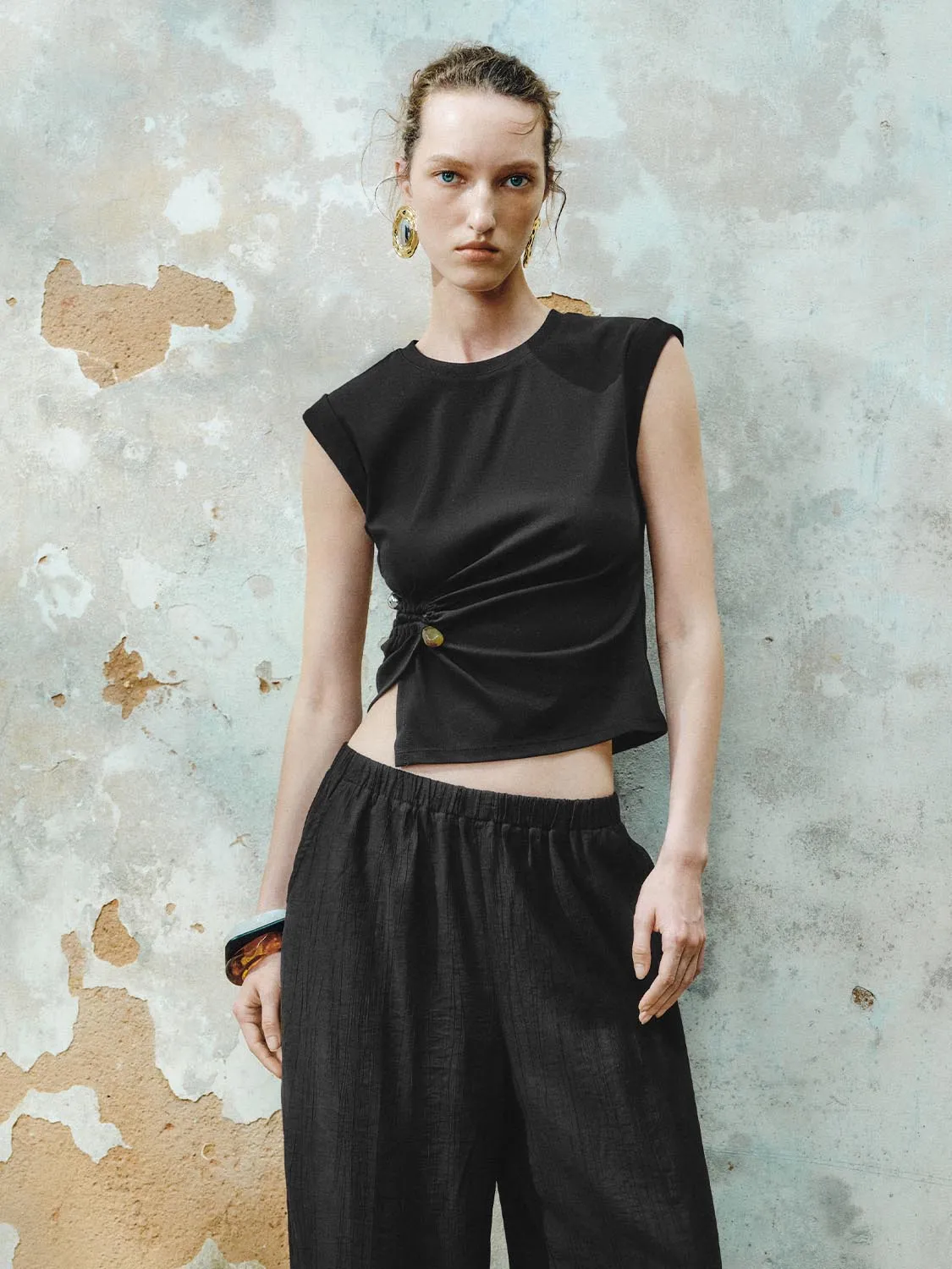 Short Sleeve T-Shirts sold by Urban Revivo