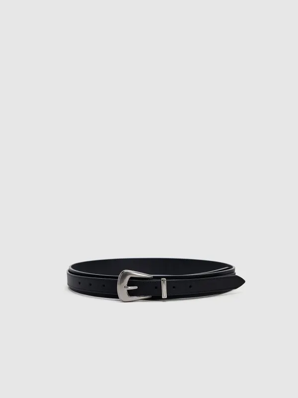 Belts sold by Urban Revivo