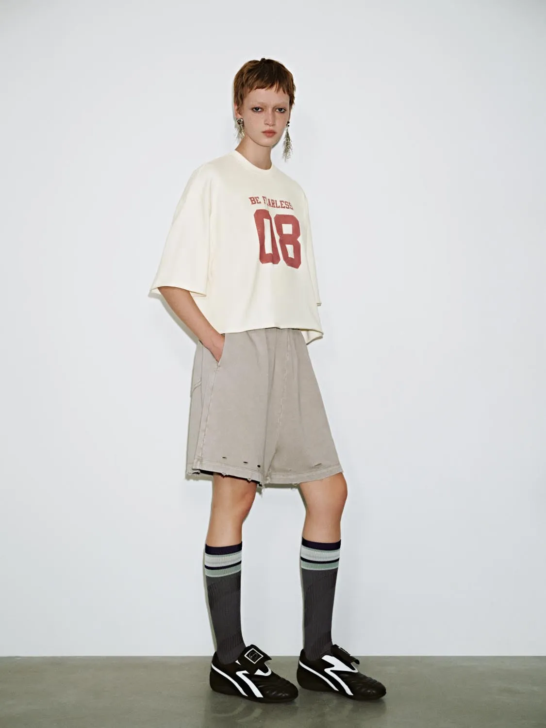 Cropped Short Sleeve T-Shirts sold by Urban Revivo product image thumbnail 5