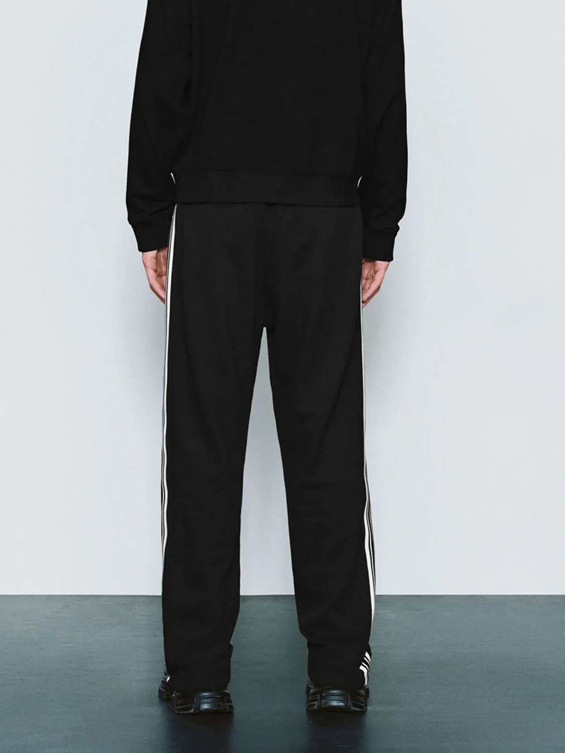 Straight Pants sold by Urban Revivo product image thumbnail 3