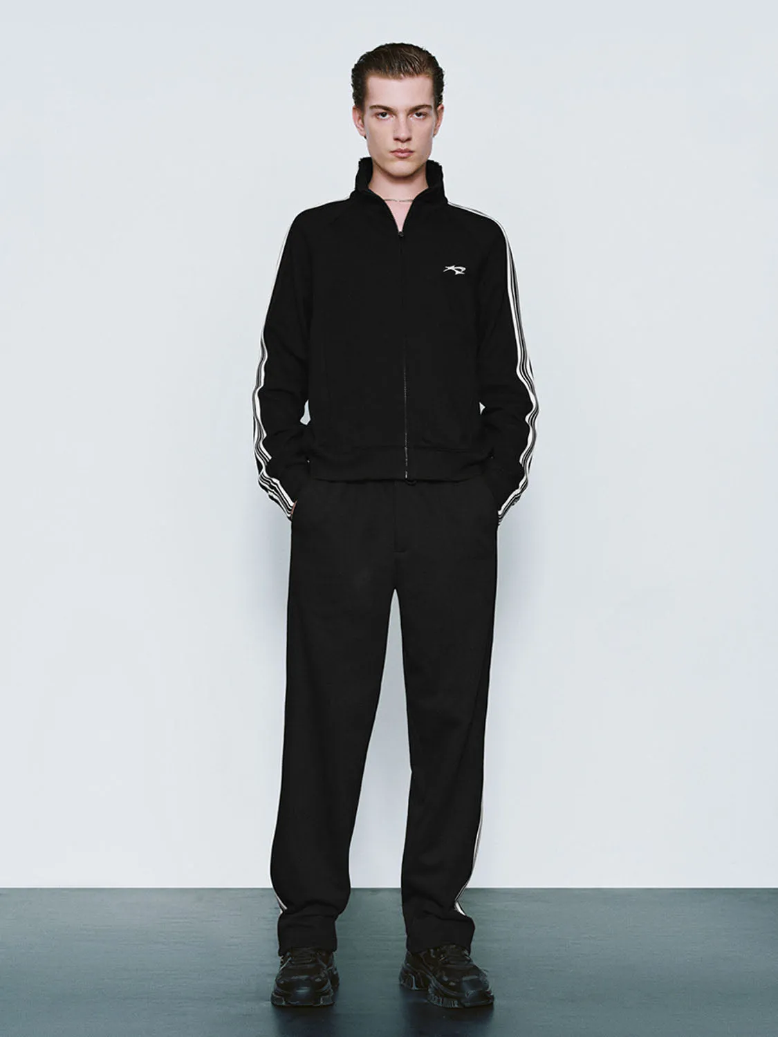 Straight Pants sold by Urban Revivo product image thumbnail 5