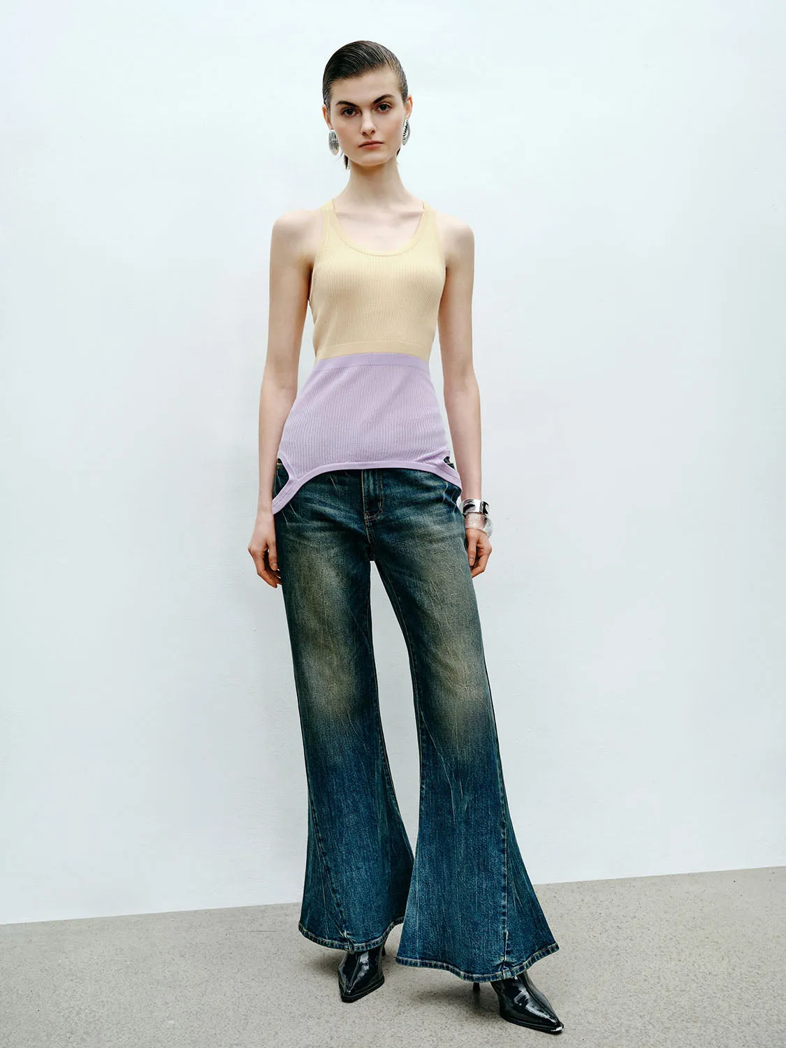 Sleeveless Knitted T-Shirts sold by Urban Revivo product image thumbnail 5