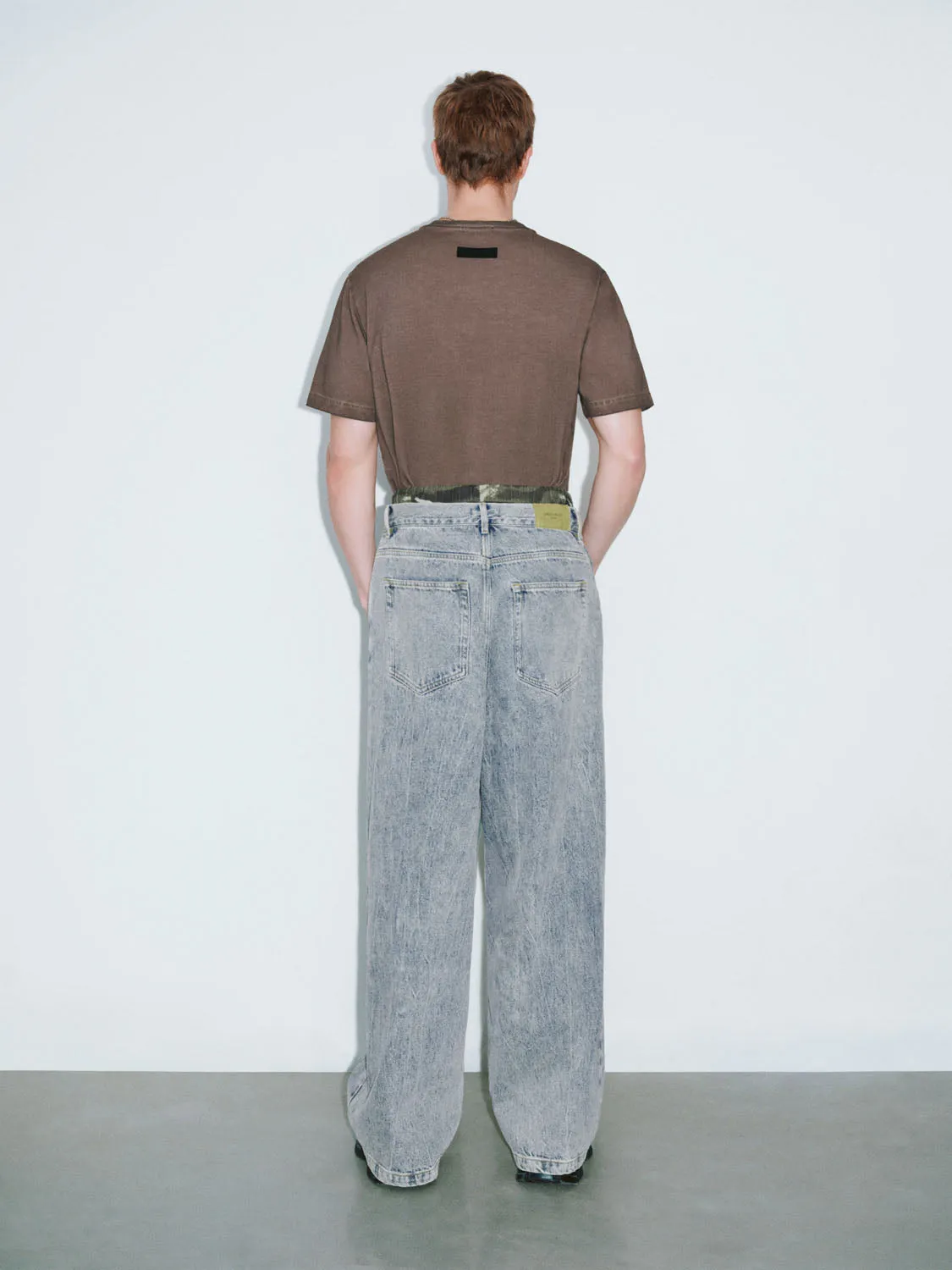 Oversized Denim Jeans sold by Urban Revivo product image thumbnail 4