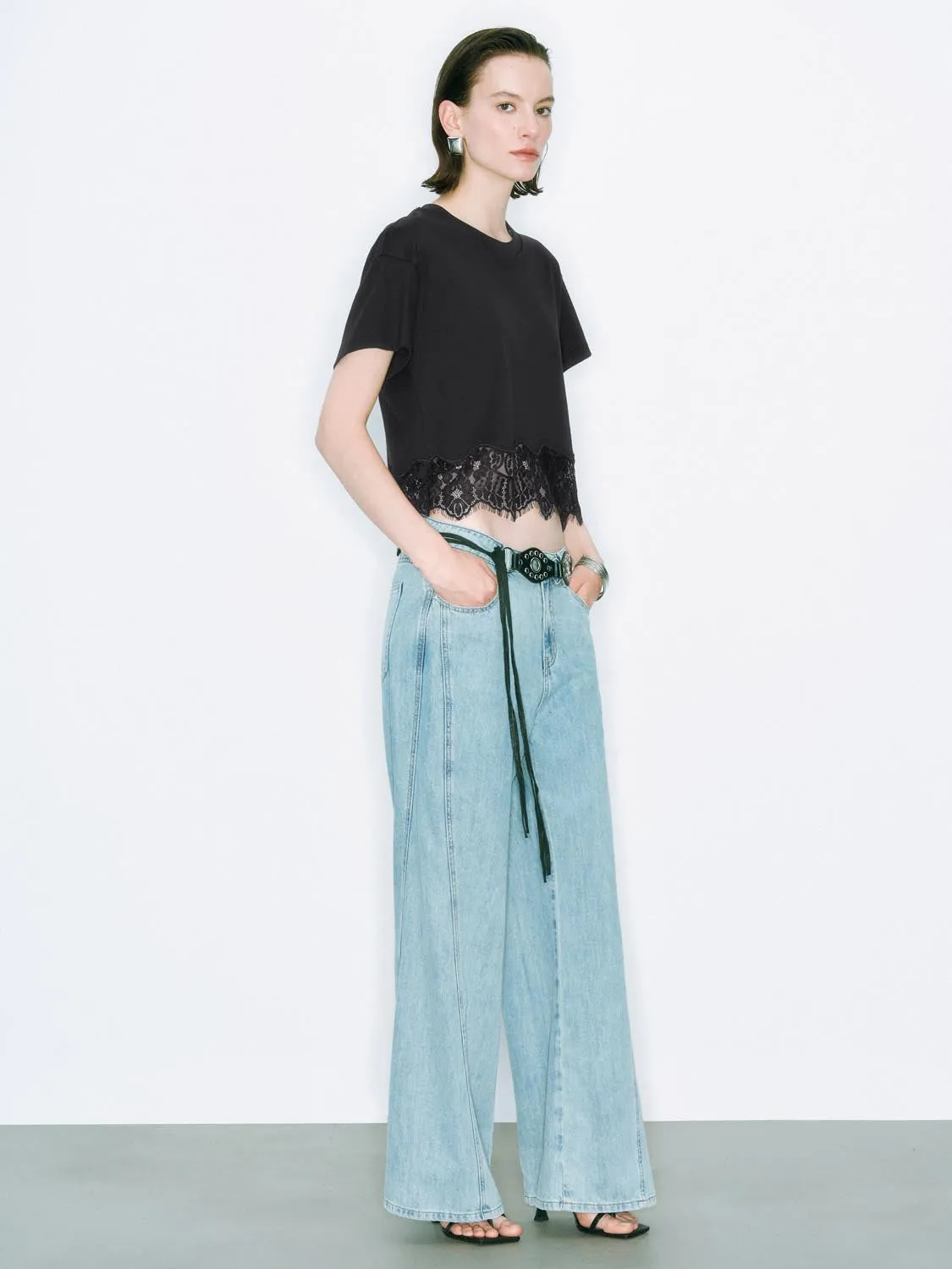 Lace Hem T-Shirts sold by Urban Revivo product image thumbnail 5