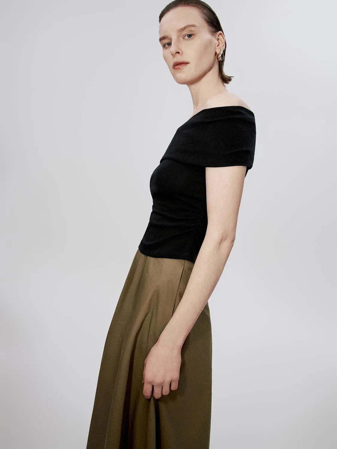 Off Shoulder Skinny Tops sold by Urban Revivo product image thumbnail 2