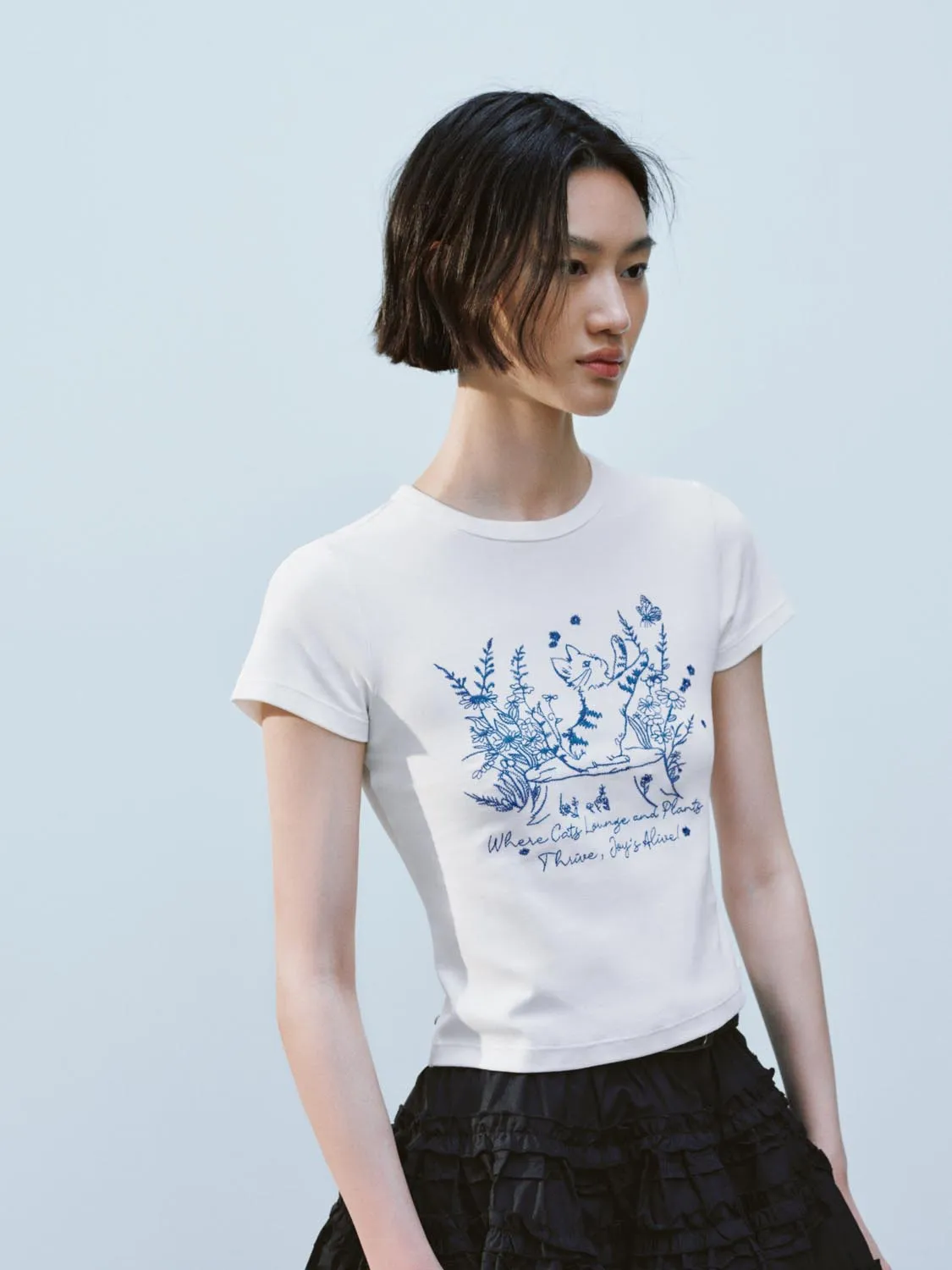 Cropped T-Shirts sold by Urban Revivo product image thumbnail 2