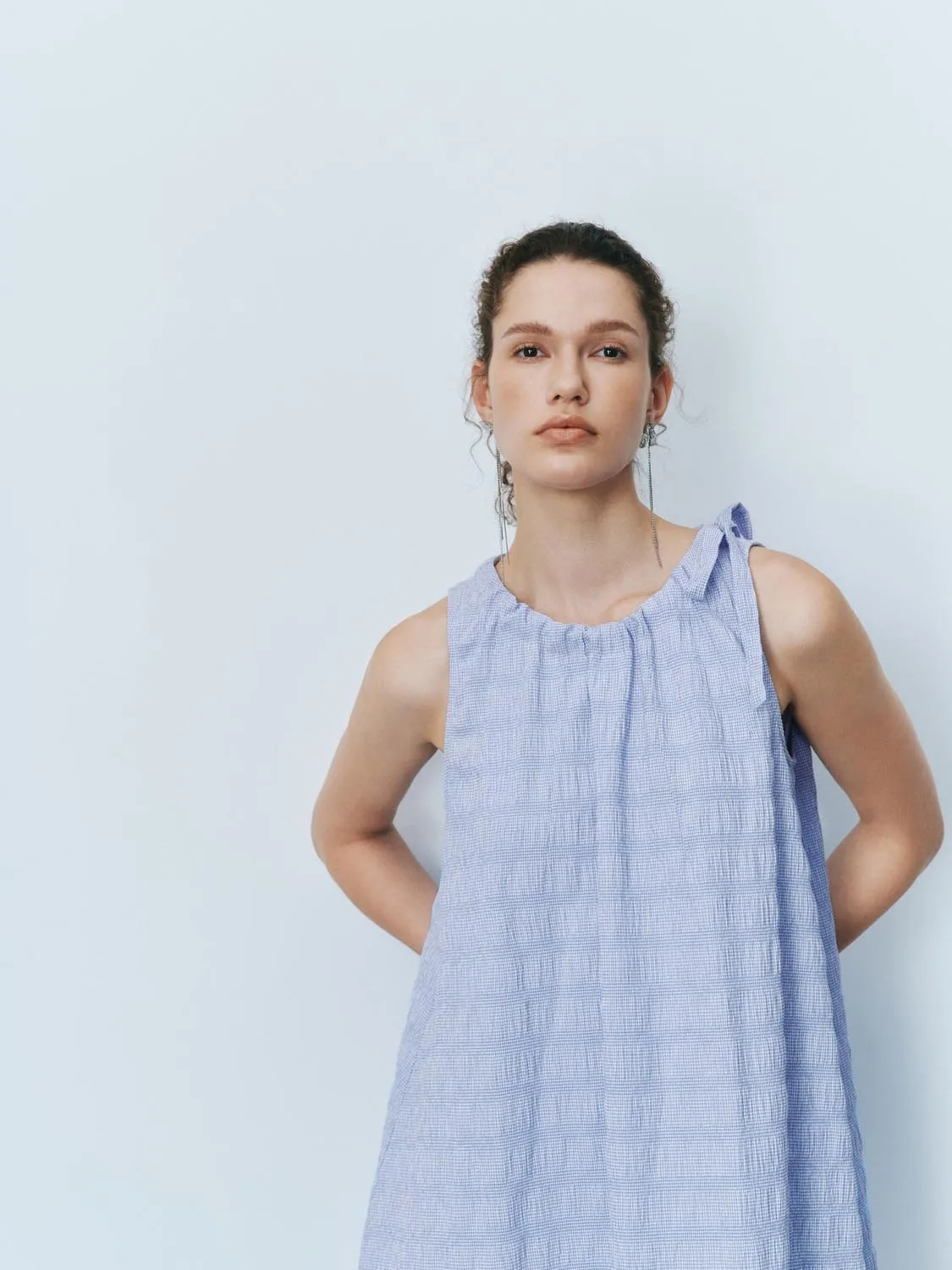 Loose Textured Sleeveless Dresses sold by Urban Revivo product image thumbnail 2