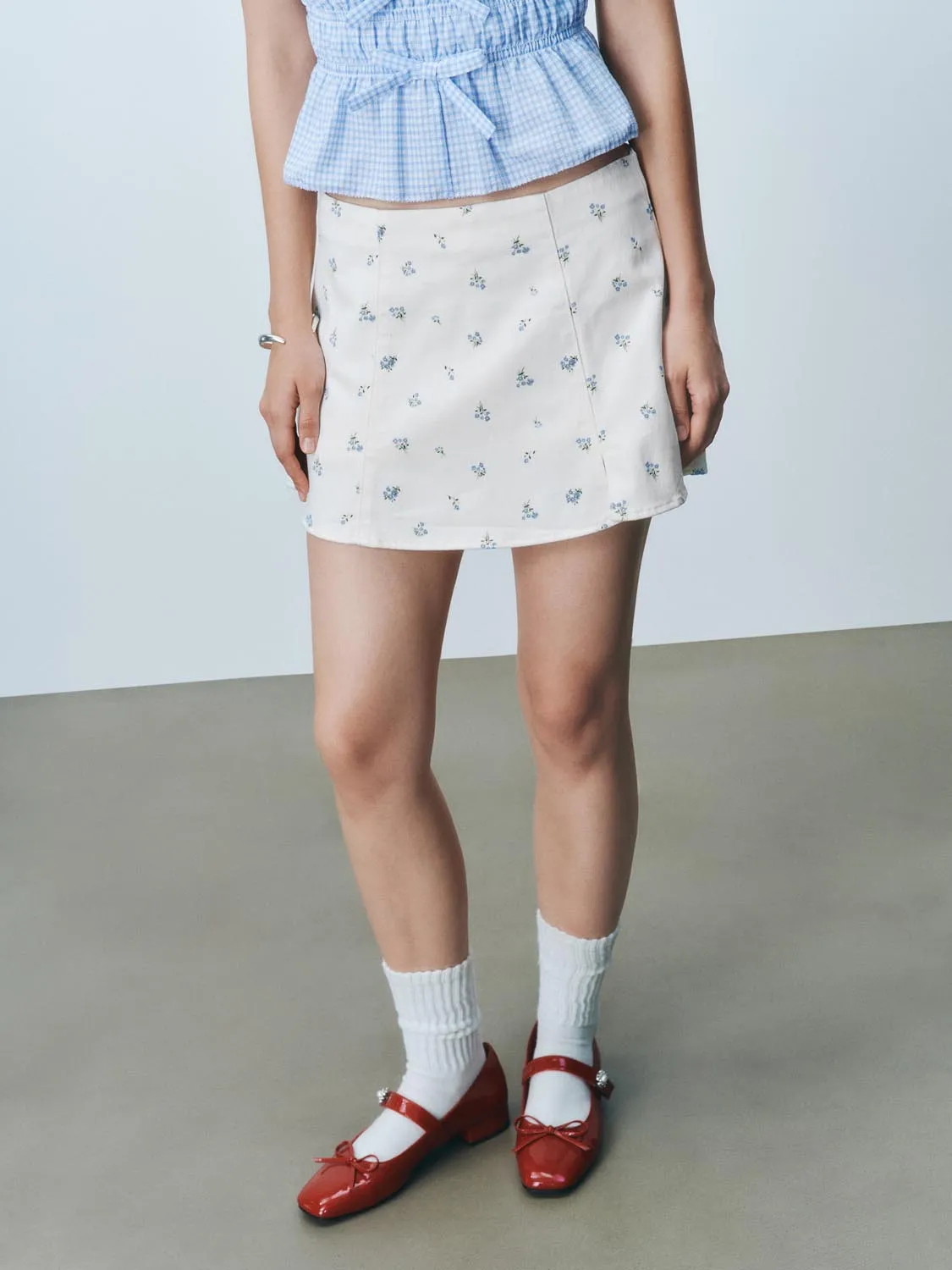 Floral Denim Mini Skirts sold by Urban Revivo product image thumbnail 3