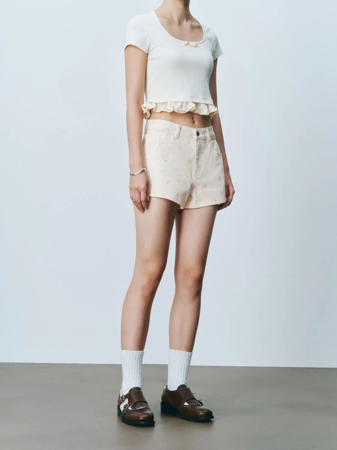 Floral Denim Shorts sold by Urban Revivo product image thumbnail 3