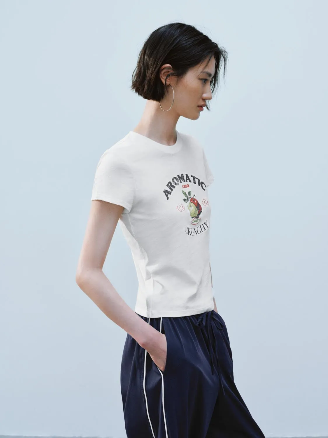 Cropped Short Sleeve T-Shirts sold by Urban Revivo product image thumbnail 2