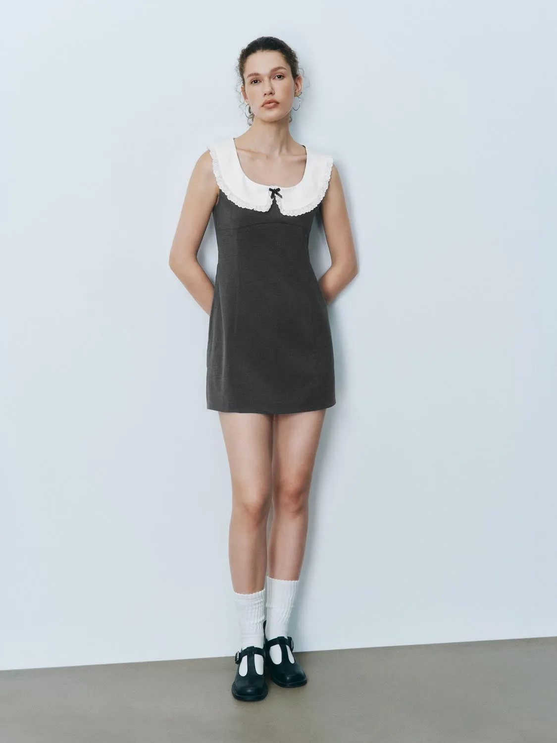 Peter Pan Collar Sleeveless Dress sold by Urban Revivo product image thumbnail 5
