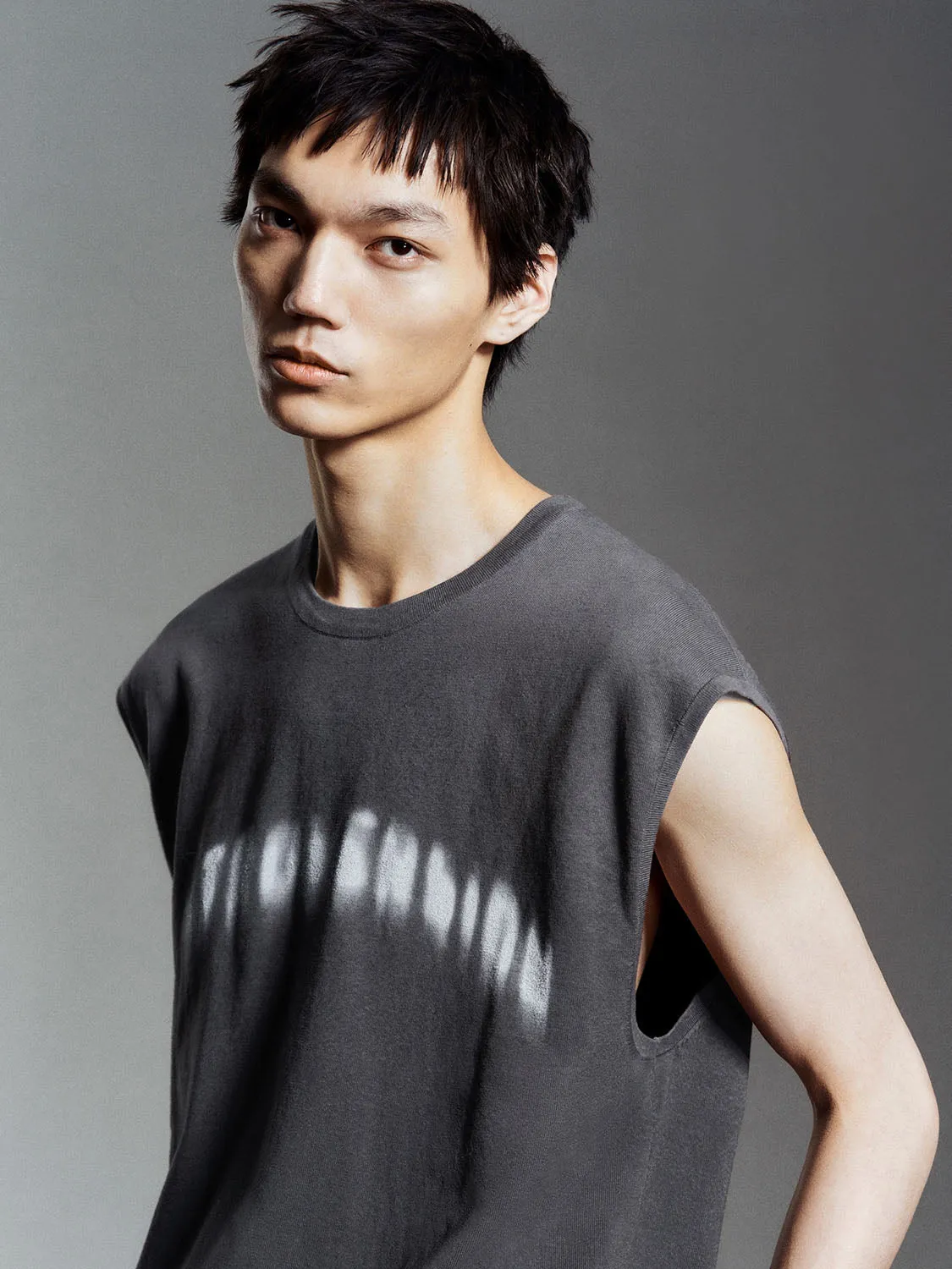 Knitted Vests sold by Urban Revivo product image thumbnail 5