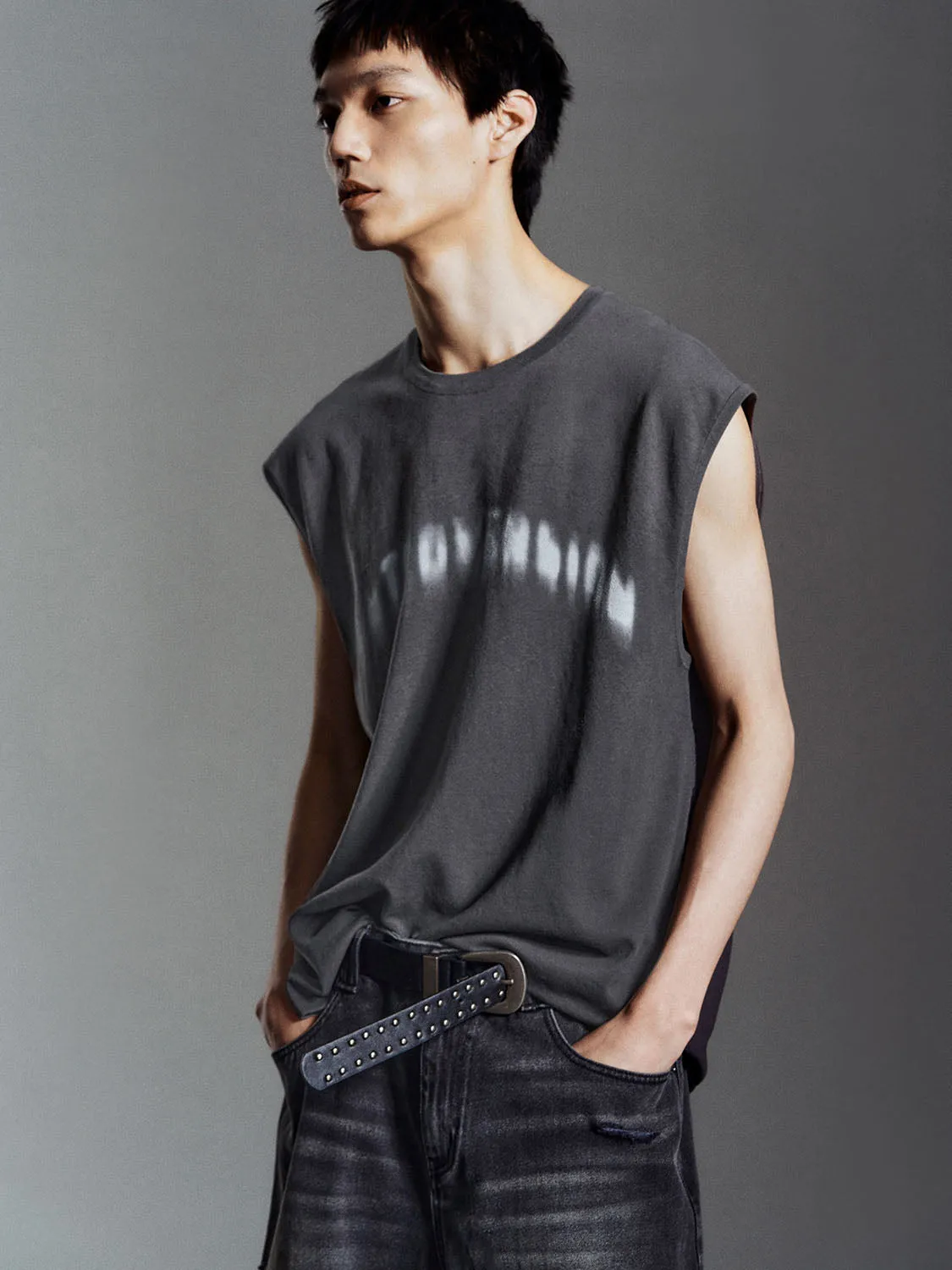 Knitted Vests sold by Urban Revivo product image thumbnail 2