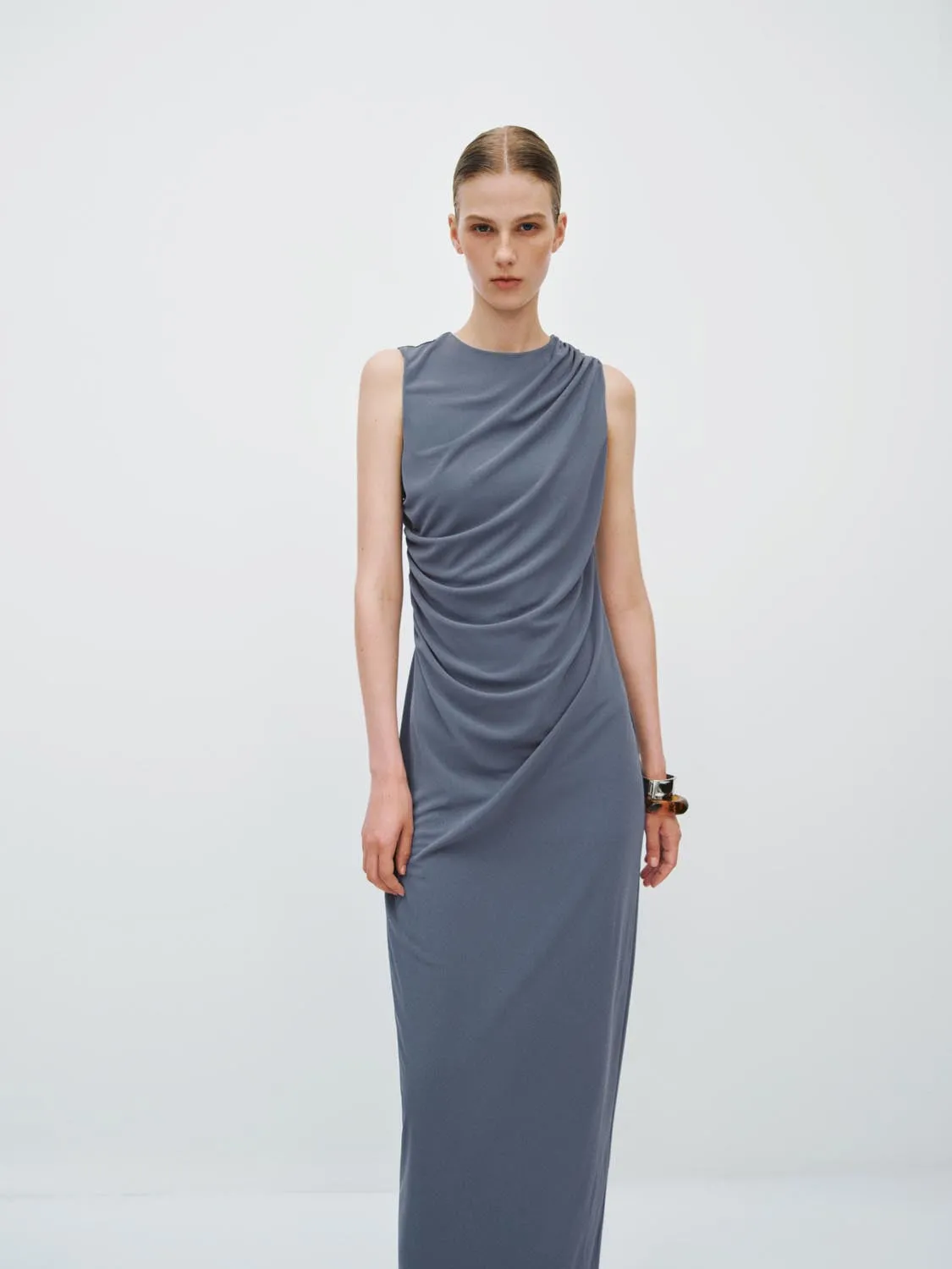 Ruched Sleeveless Skinny-Fit Dresses sold by Urban Revivo product image thumbnail 4