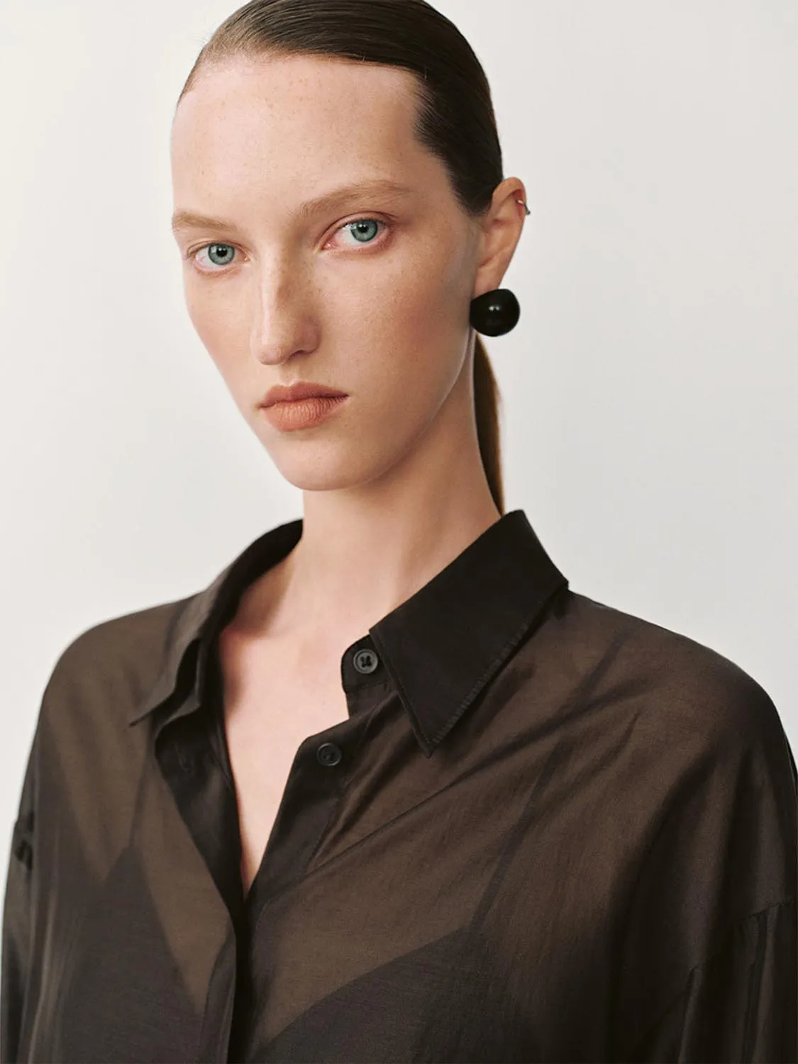 Long Sleeve Shirts sold by Urban Revivo product image thumbnail 3