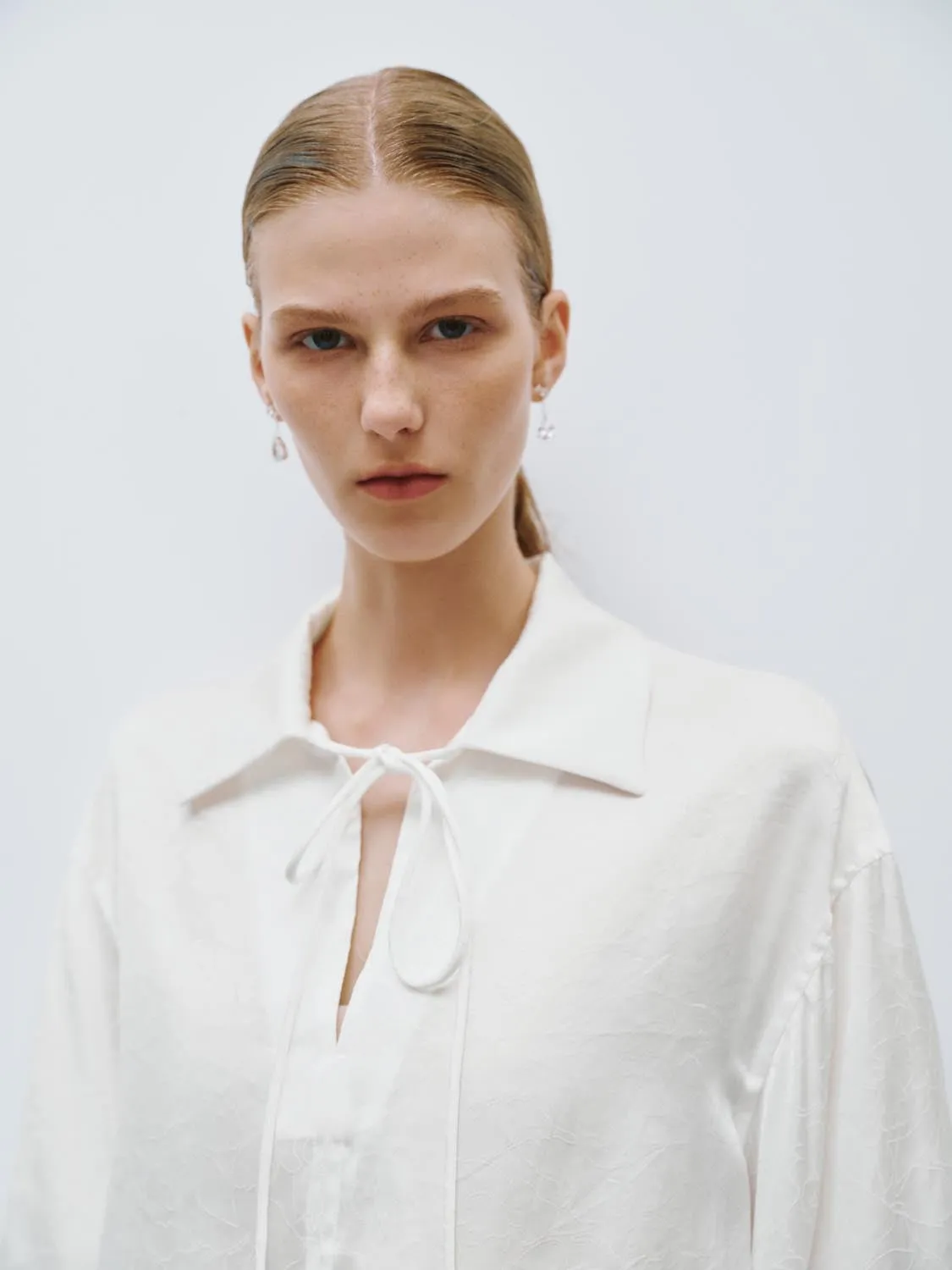 Overhead Shirt sold by Urban Revivo product image thumbnail 3