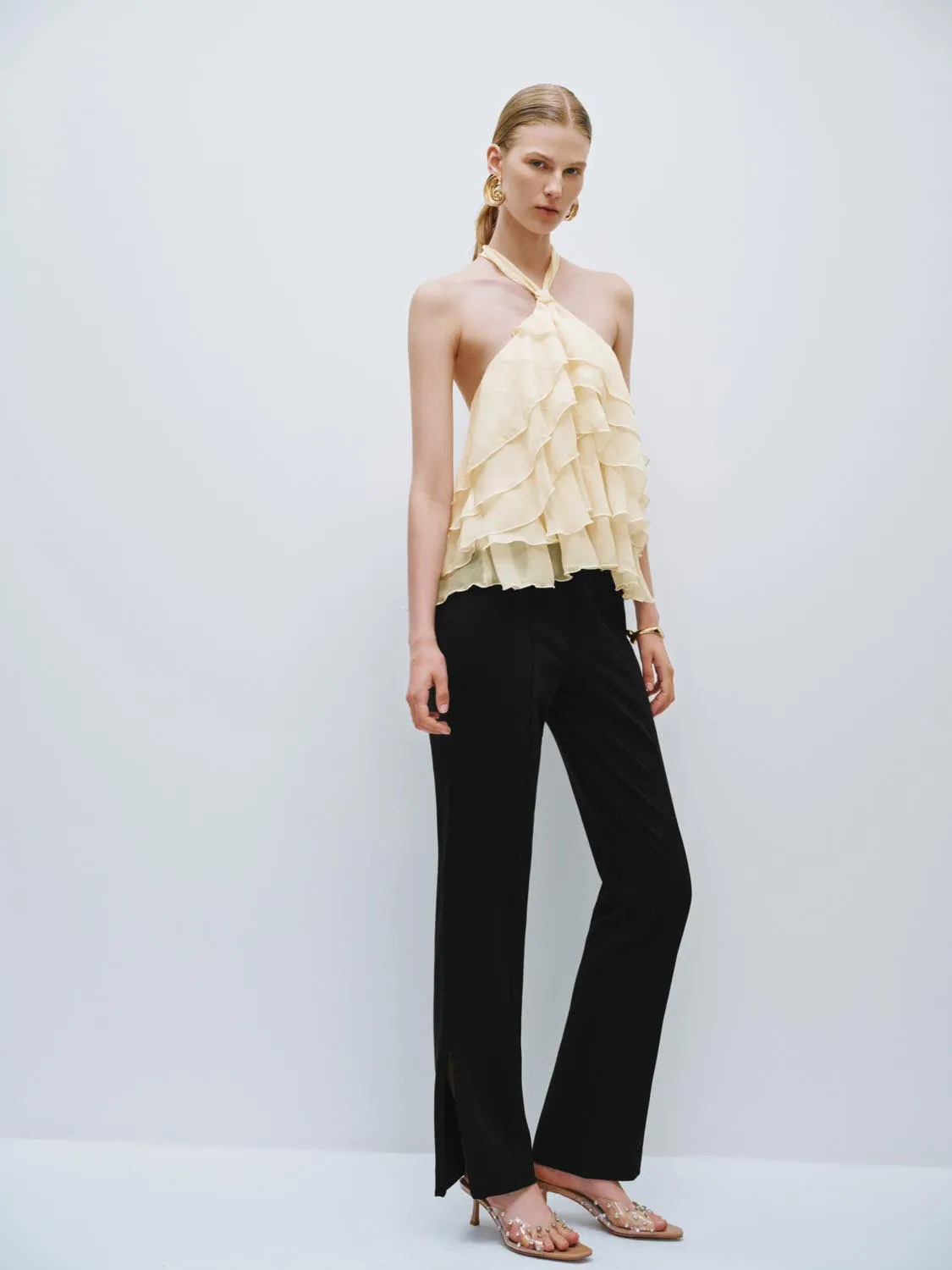 Halter Neck Sleeveless Tiered Blouses sold by Urban Revivo product image thumbnail 5