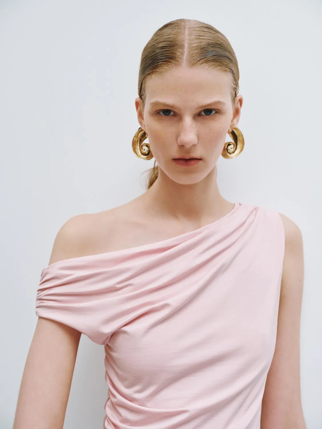 One Shoulder Ruched Tops sold by Urban Revivo product image thumbnail 3