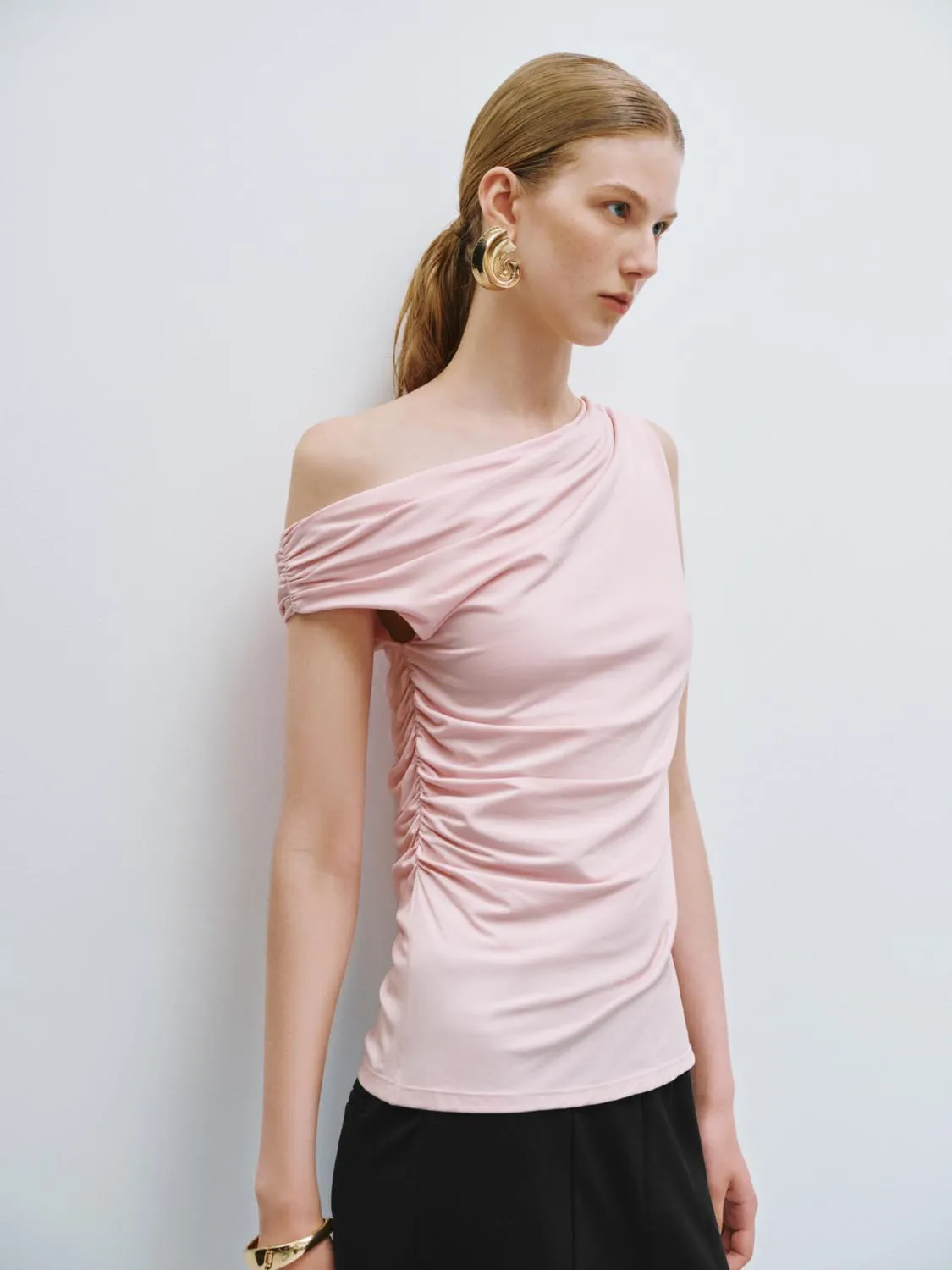 One Shoulder Ruched Tops sold by Urban Revivo product image thumbnail 2