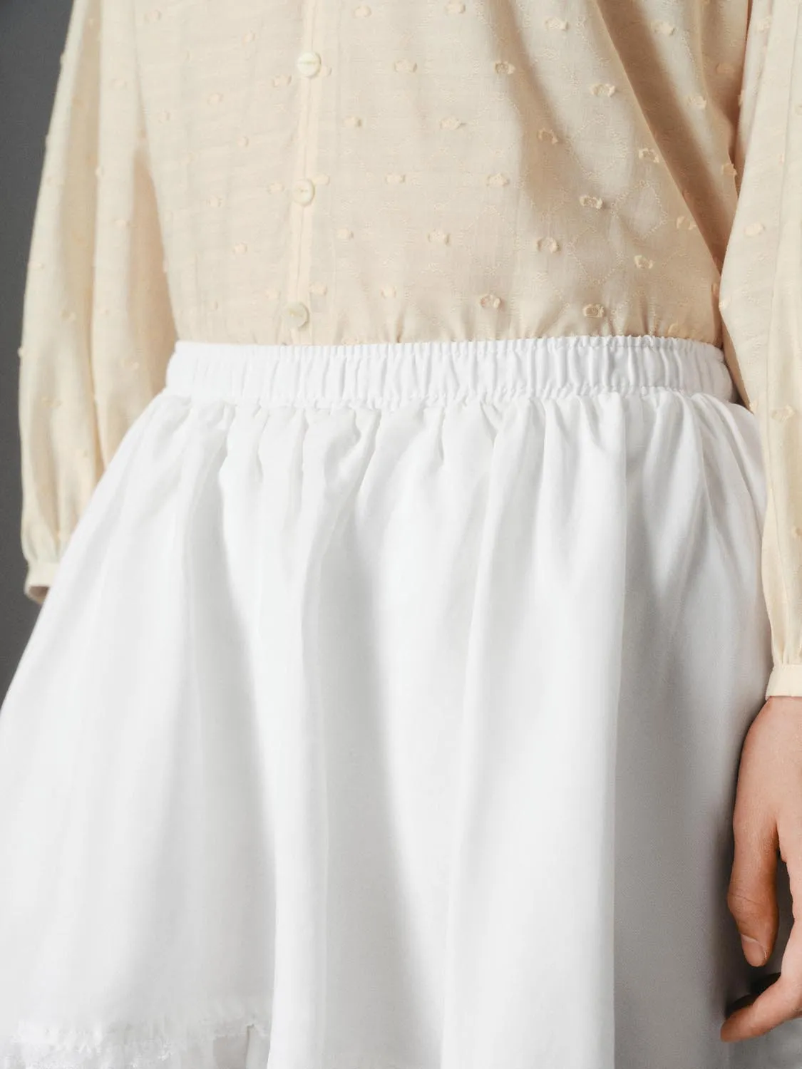 Irregular Lace Hem Mini Skirts sold by Urban Revivo product image thumbnail 5