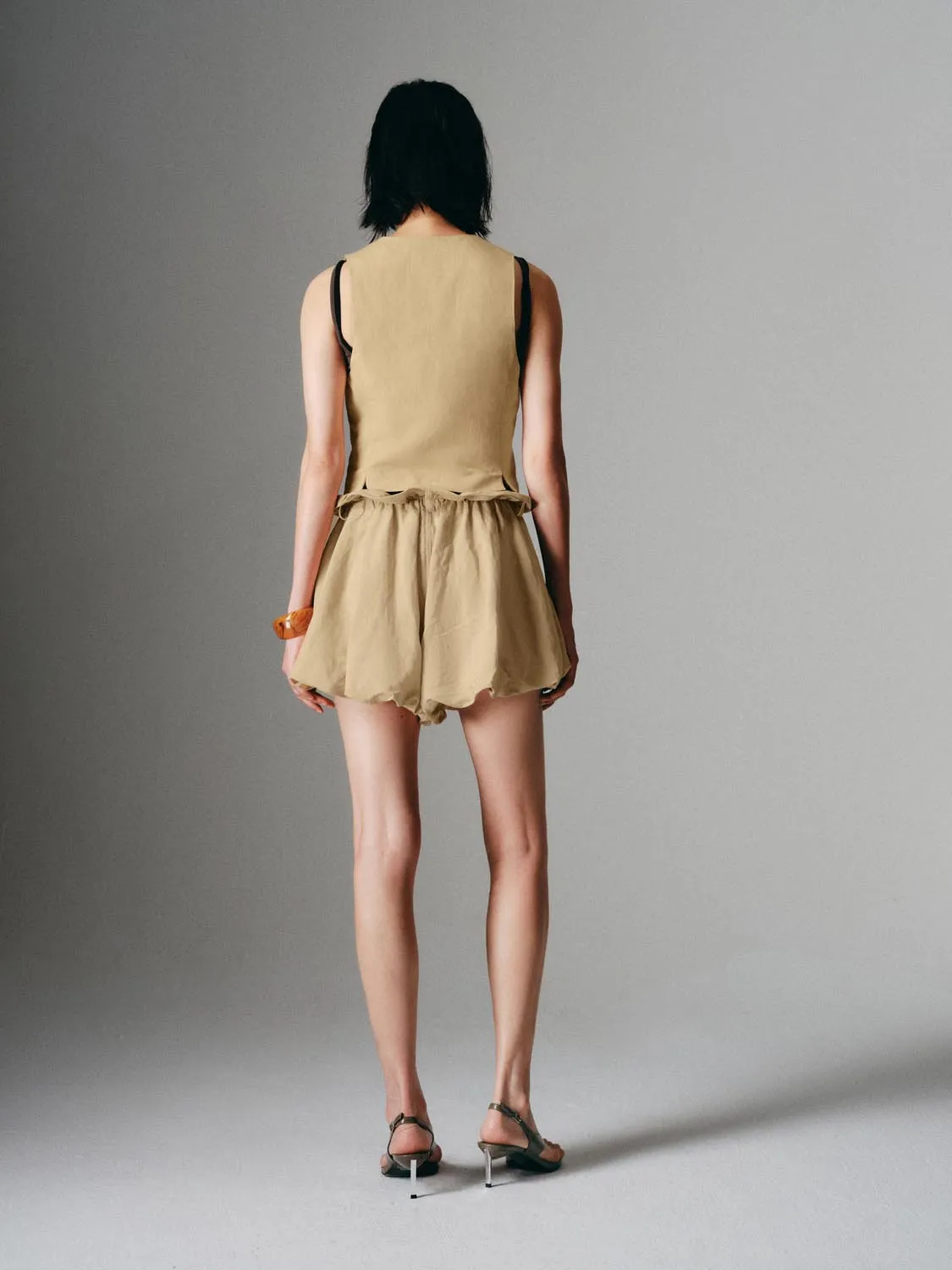 Ruffle Balloon Shorts sold by Urban Revivo product image thumbnail 4