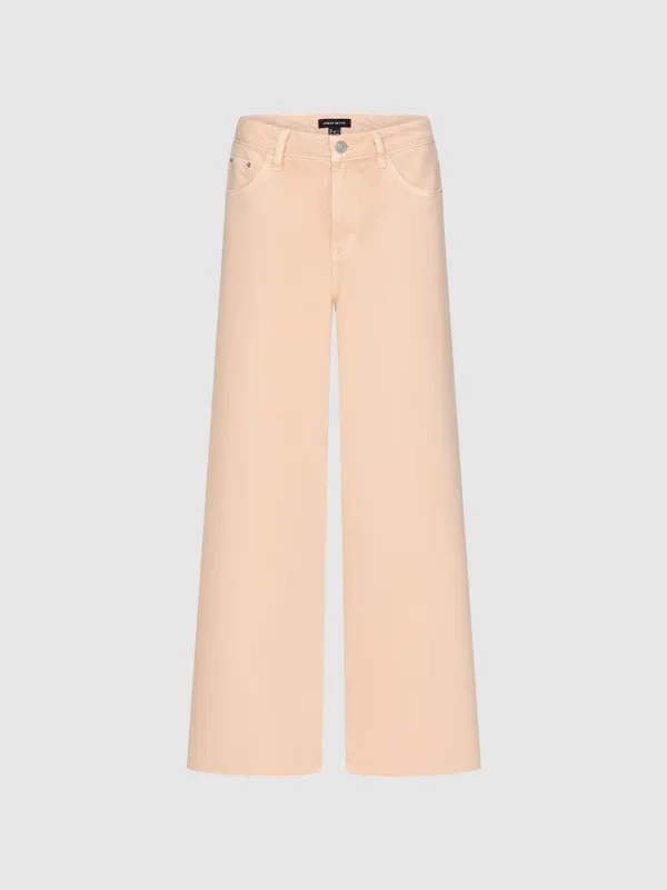 Denim Jeans sold by Urban Revivo