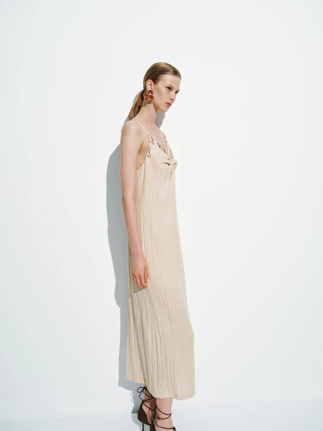 Twisted Front Camisole Maxi Dresses sold by Urban Revivo product image thumbnail 2