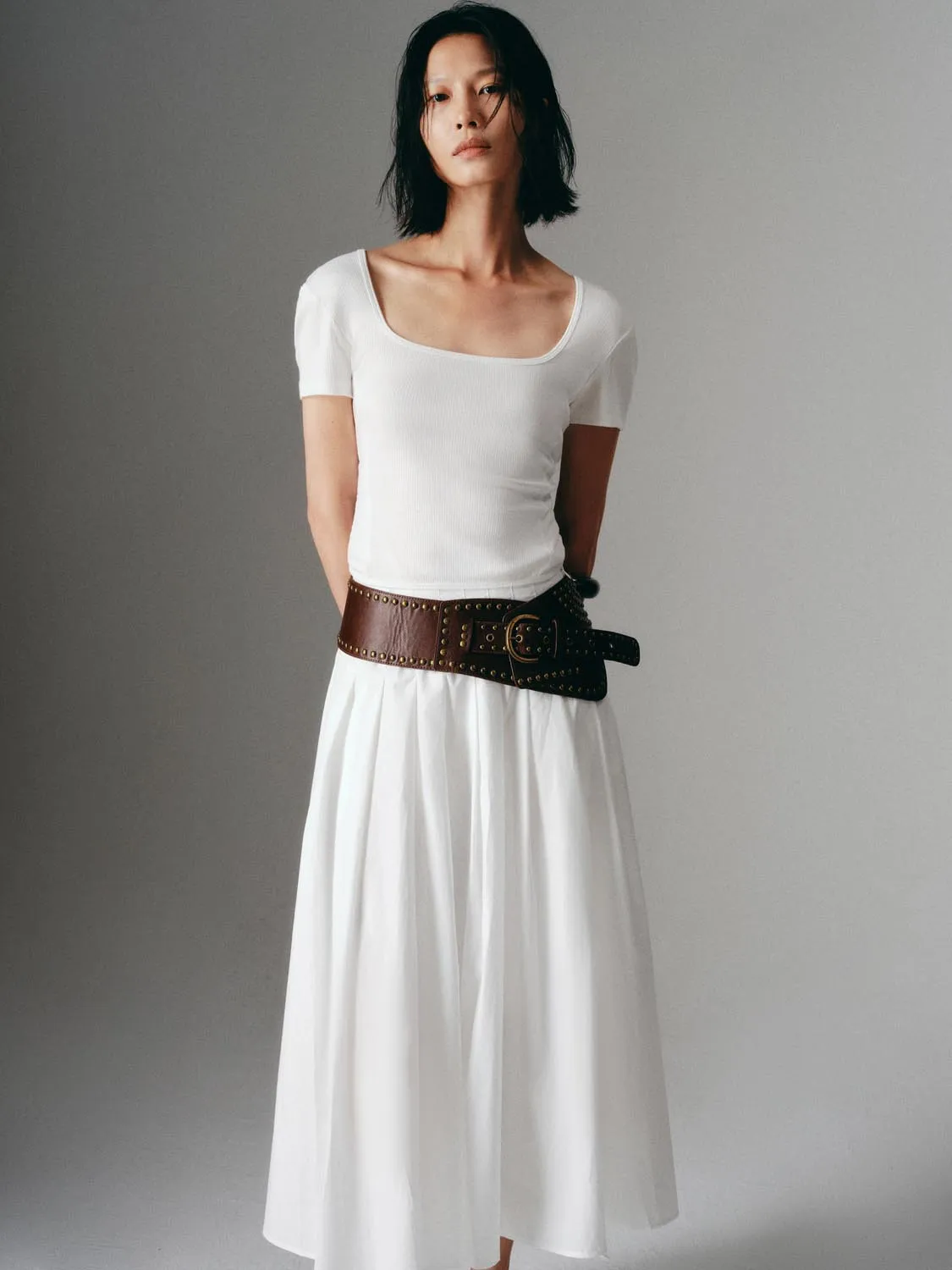 Square Neck T-Shirts sold by Urban Revivo product image thumbnail 4