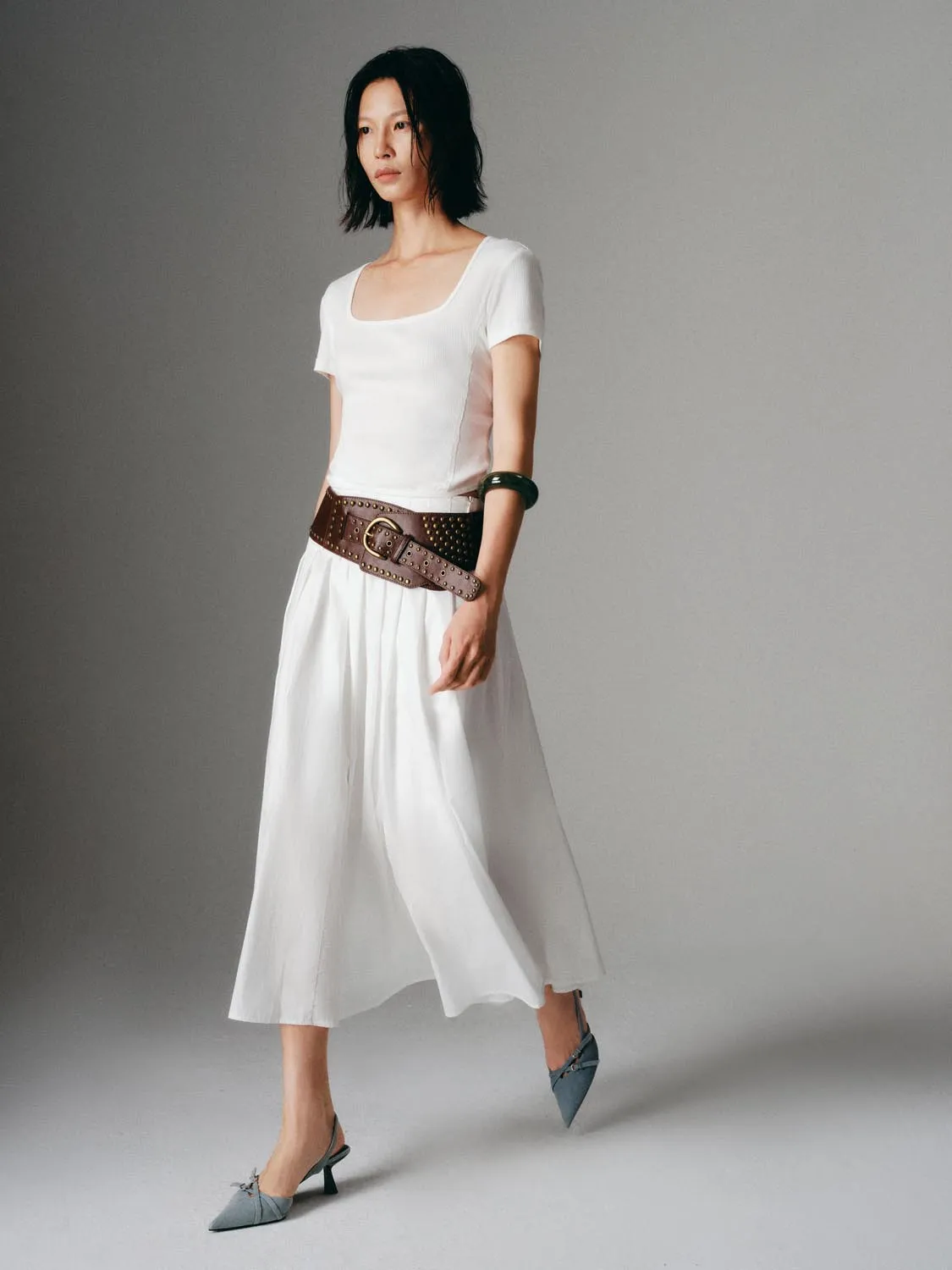 Square Neck T-Shirts sold by Urban Revivo product image thumbnail 5