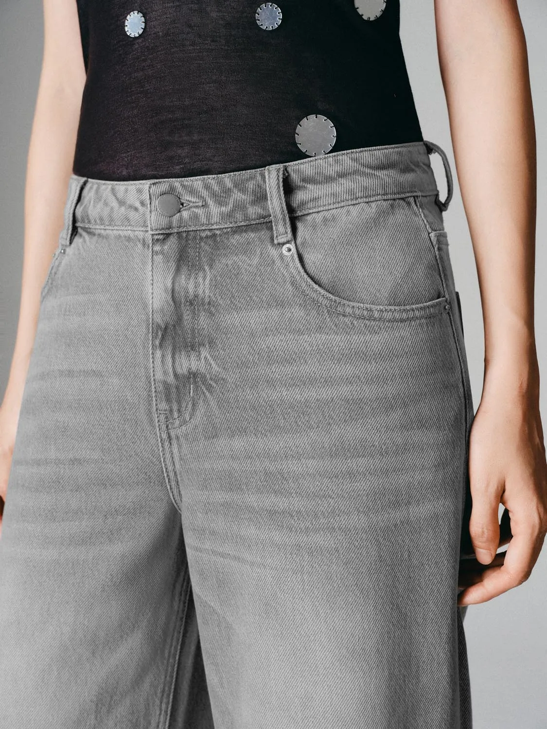 Washed Denim Jeans sold by Urban Revivo product image thumbnail 5