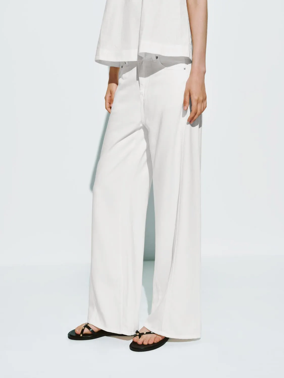 Denim Jeans sold by Urban Revivo product image thumbnail 3