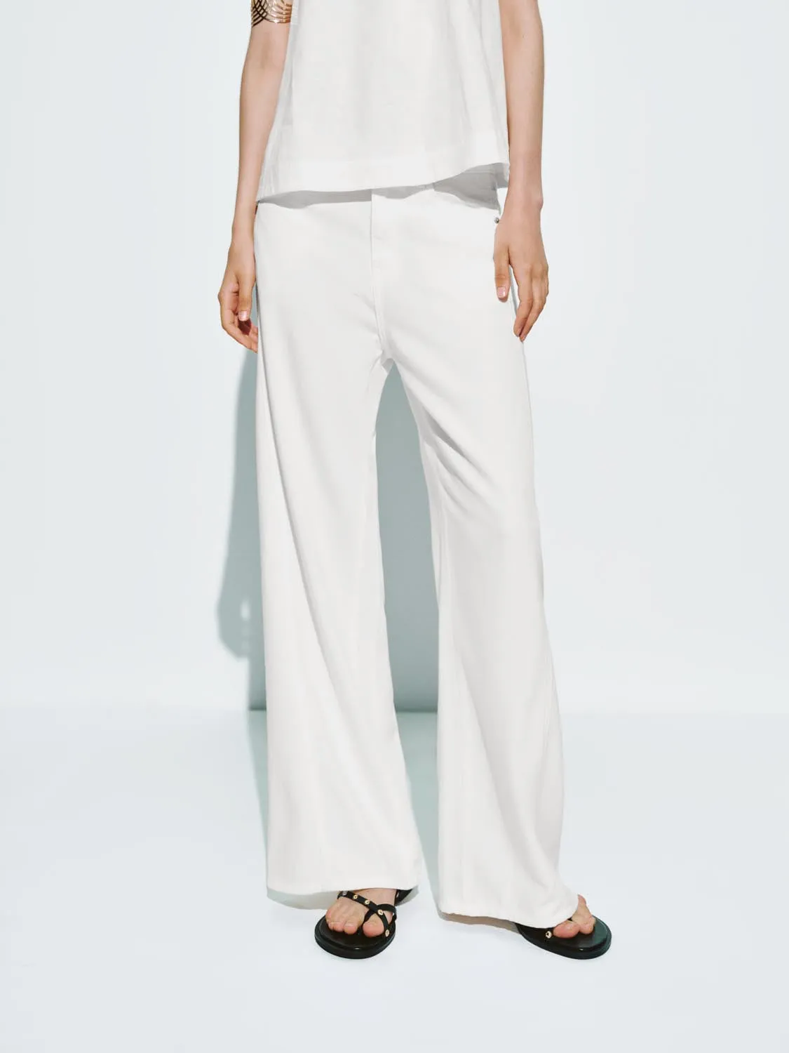 Denim Jeans sold by Urban Revivo product image thumbnail 2