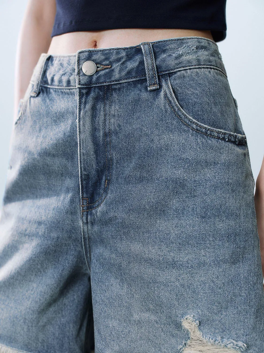 Leisure Denim Shorts sold by Urban Revivo product image thumbnail 4