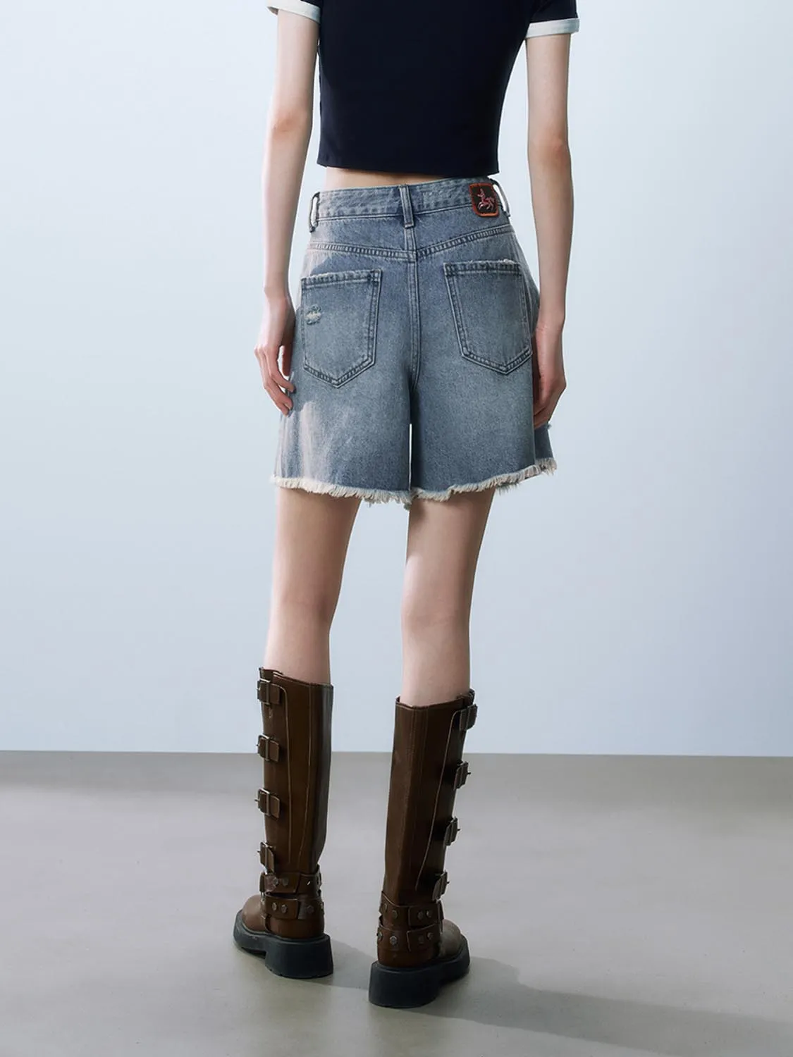 Leisure Denim Shorts sold by Urban Revivo product image thumbnail 3