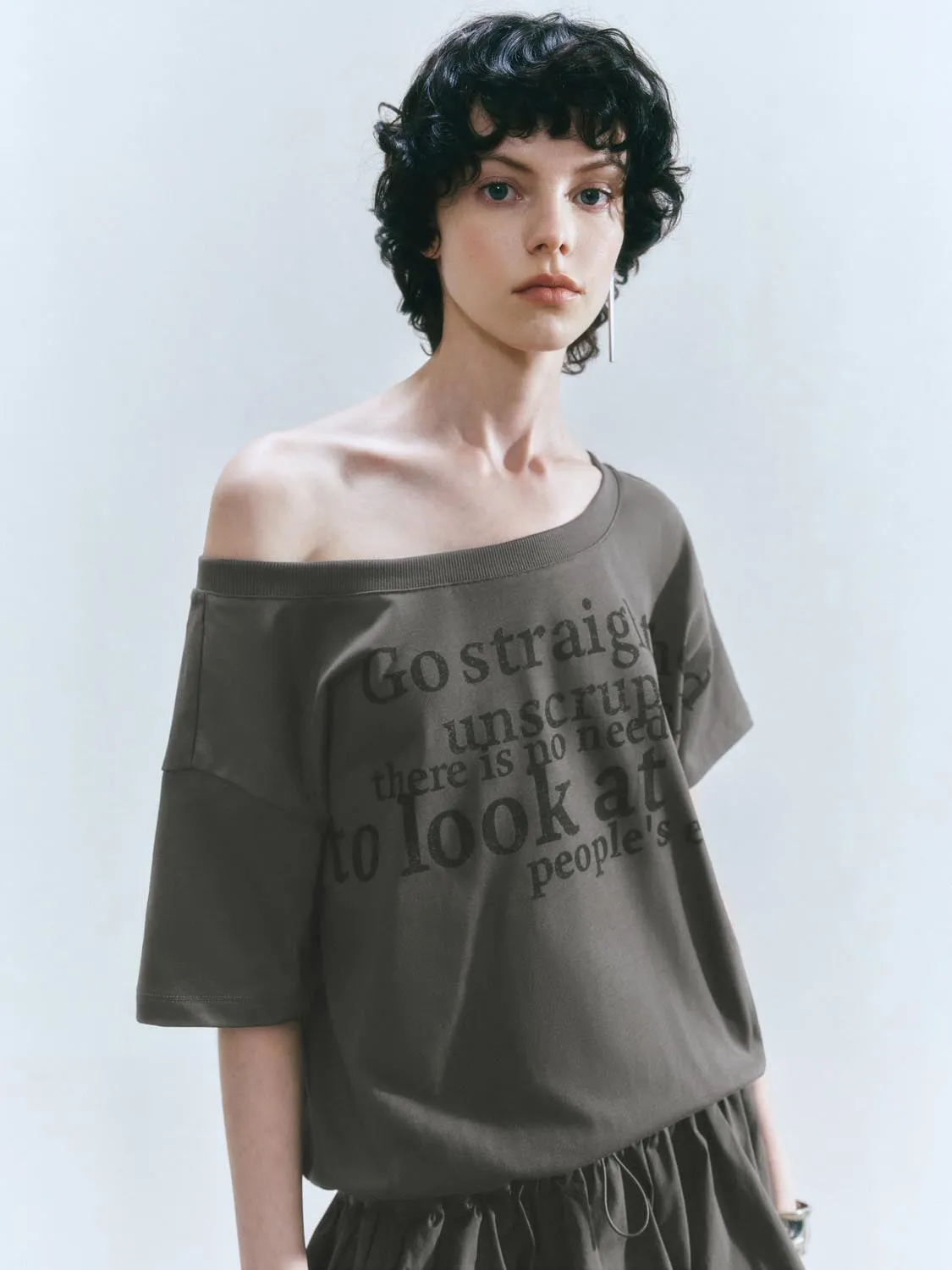 One Shoulder Skater Balloon Mini Dresses sold by Urban Revivo product image thumbnail 2