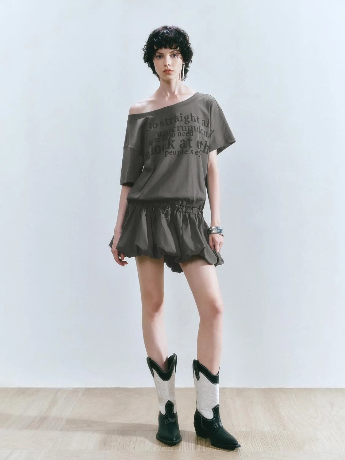 One Shoulder Skater Balloon Mini Dresses sold by Urban Revivo product image thumbnail 4