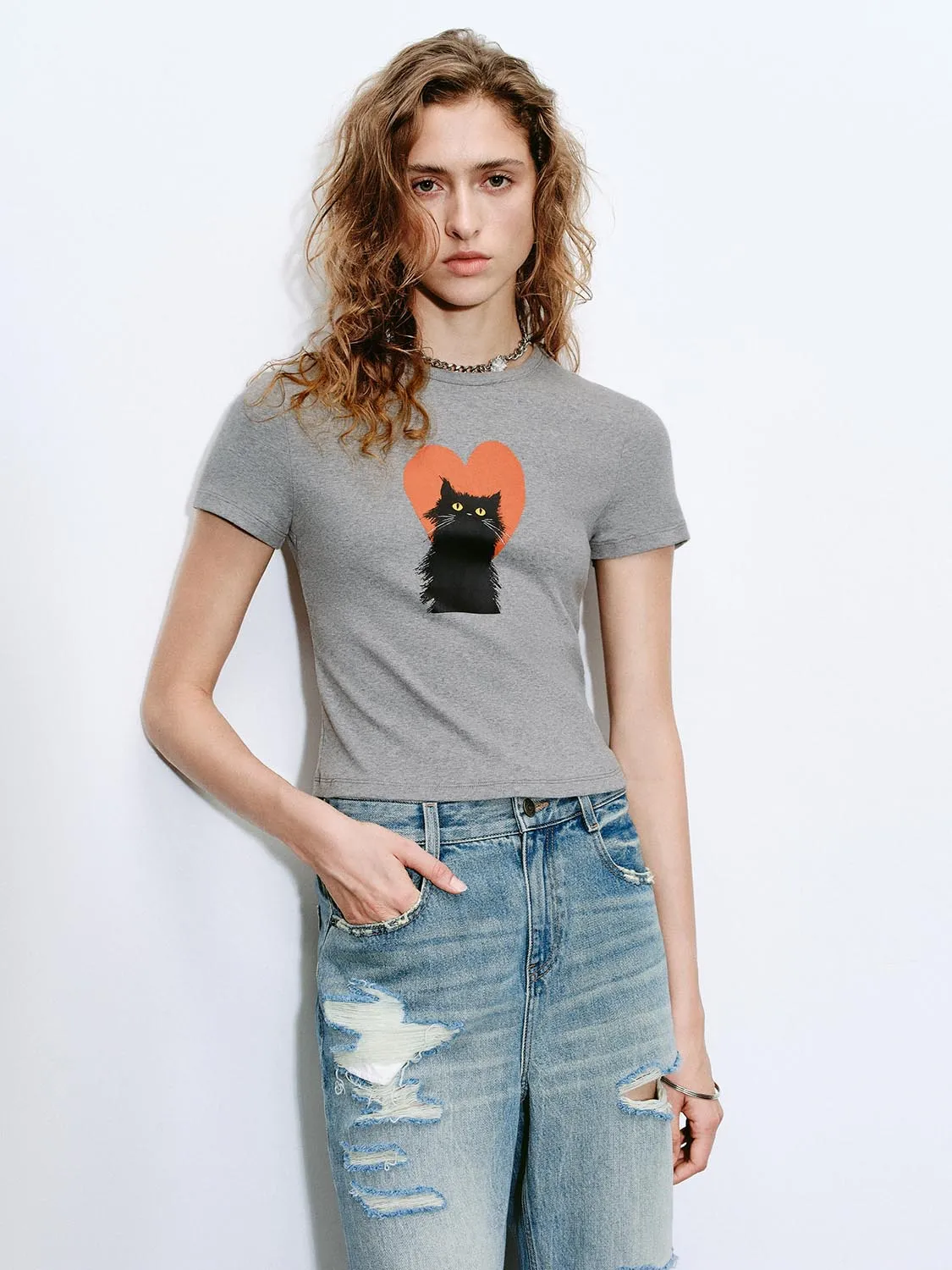 Cropped Short Sleeve T-Shirts sold by Urban Revivo
