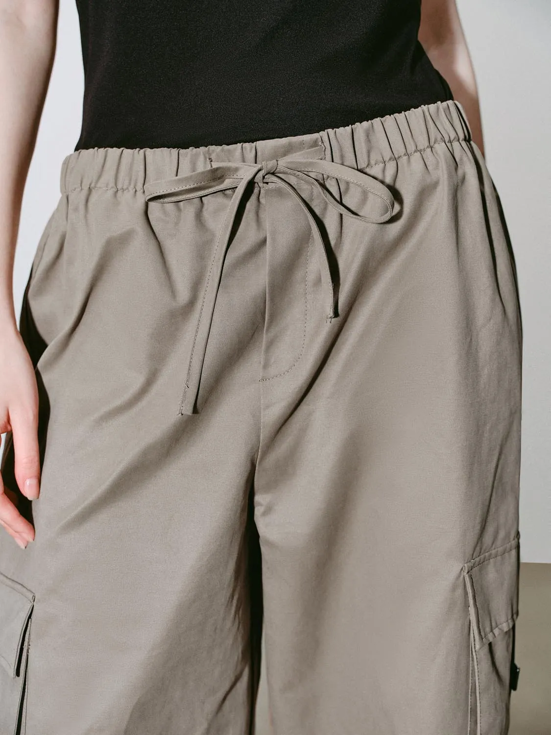 Flap Pocket Wide-Leg Pants sold by Urban Revivo product image thumbnail 5