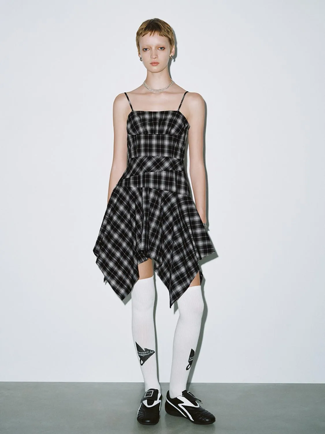 Irregular Hem Camisole A-Line Dresses sold by Urban Revivo product image thumbnail 4