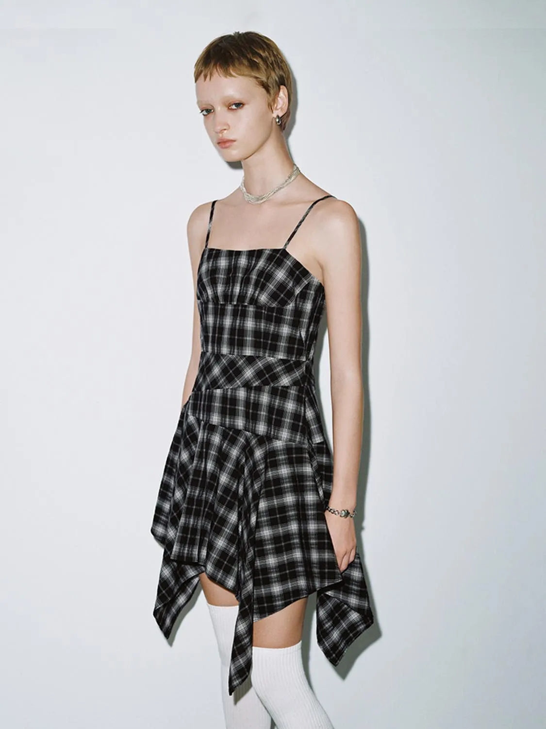 Irregular Hem Camisole A-Line Dresses sold by Urban Revivo product image thumbnail 5