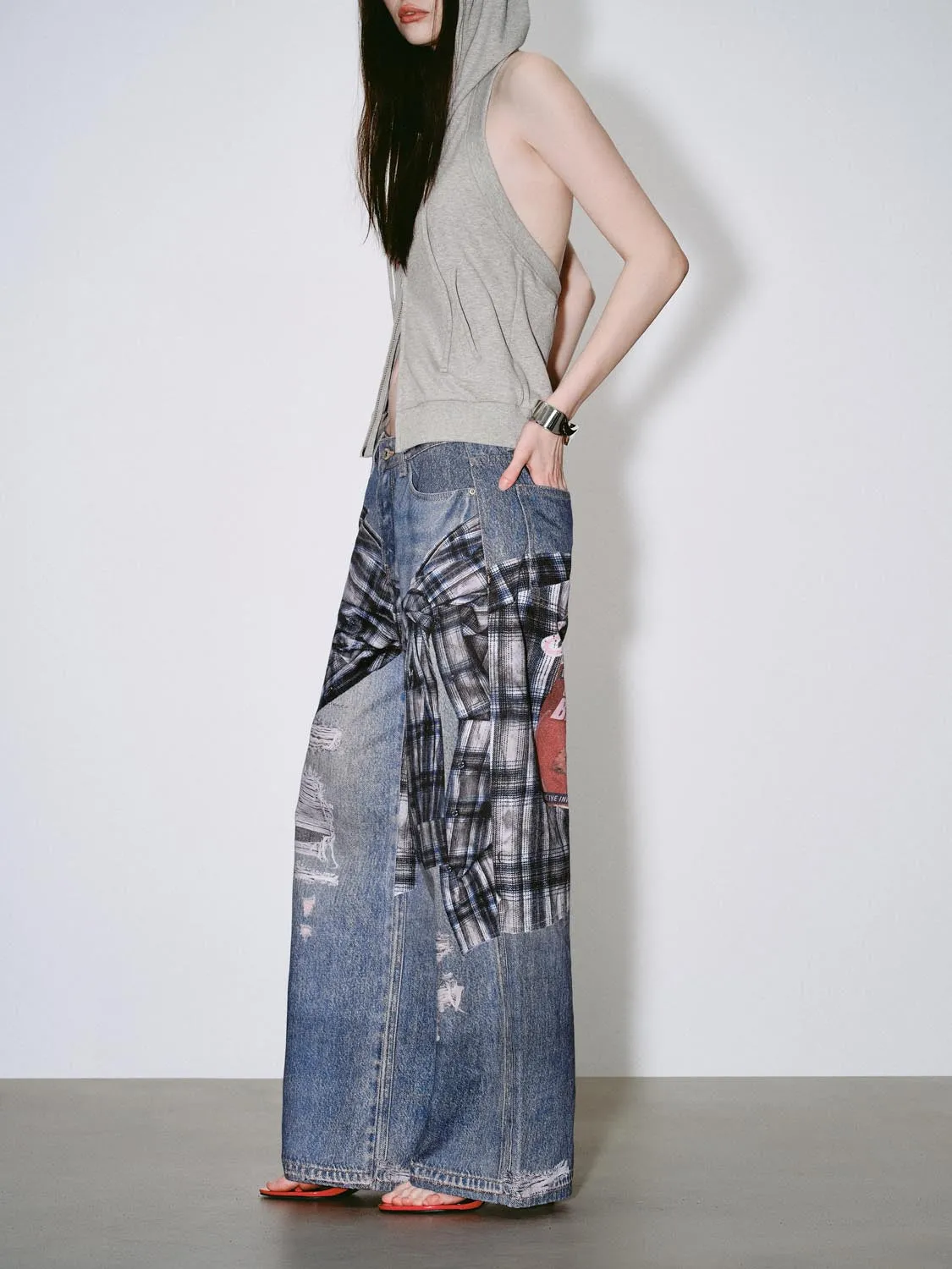Paneled Ripped Denim Jeans sold by Urban Revivo product image thumbnail 3