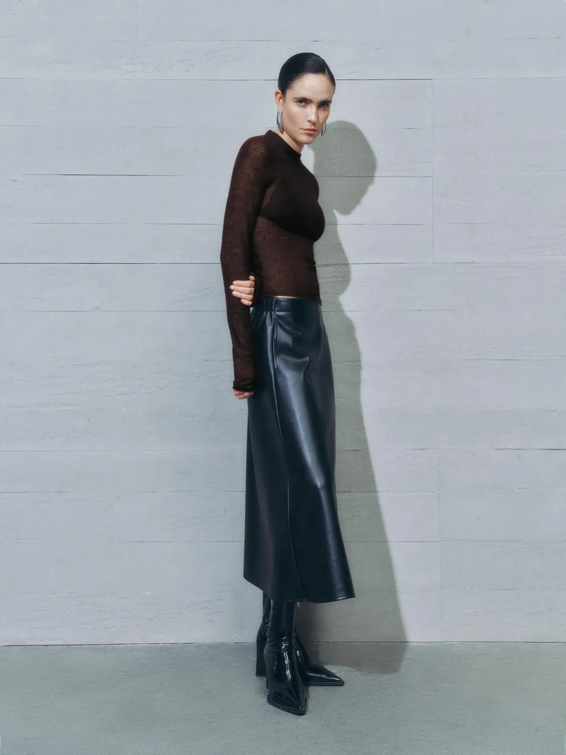 Sheer Knitted T-Shirts sold by Urban Revivo product image thumbnail 4