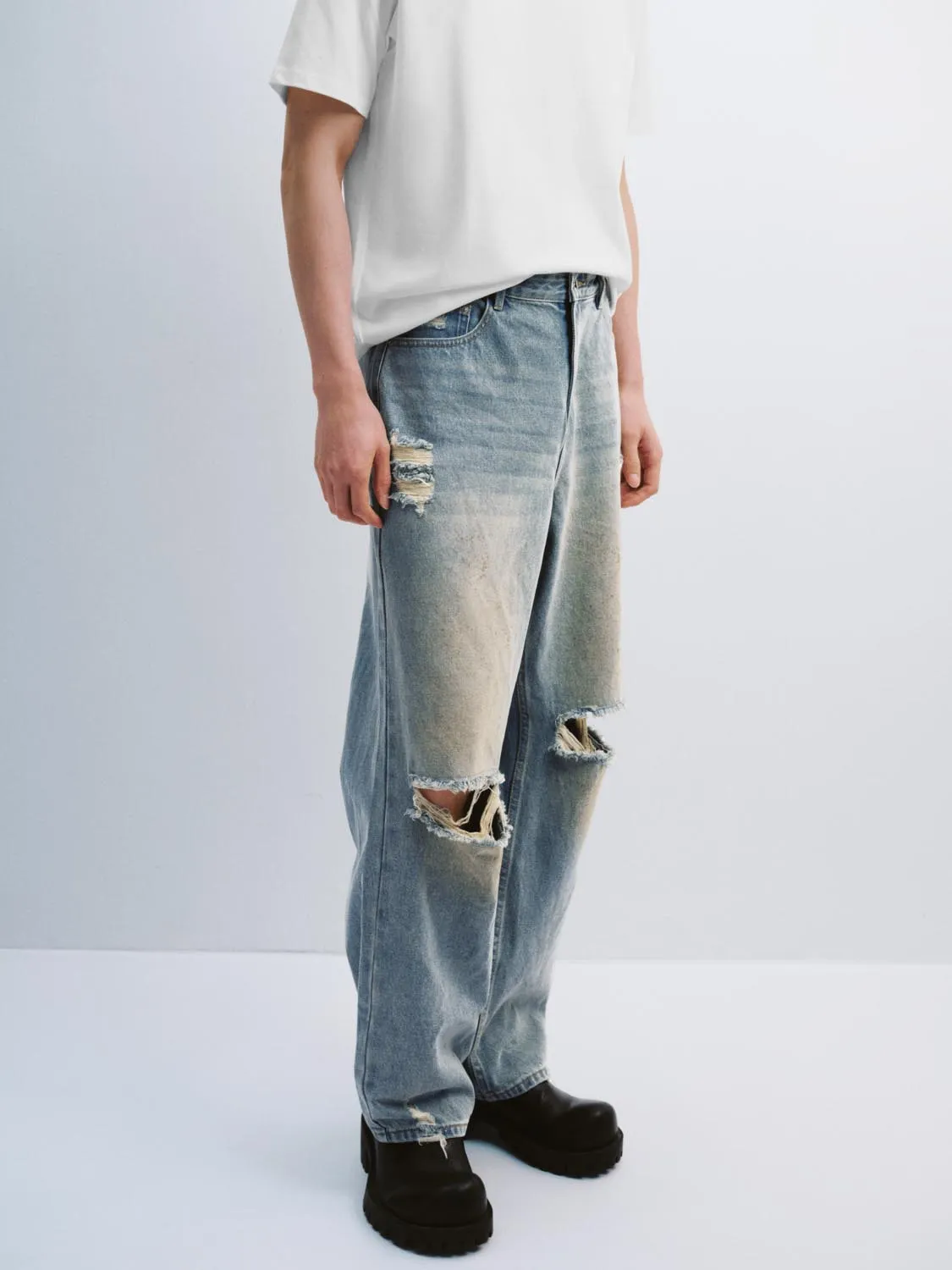 Ripped Denim Jeans sold by Urban Revivo product image thumbnail 3