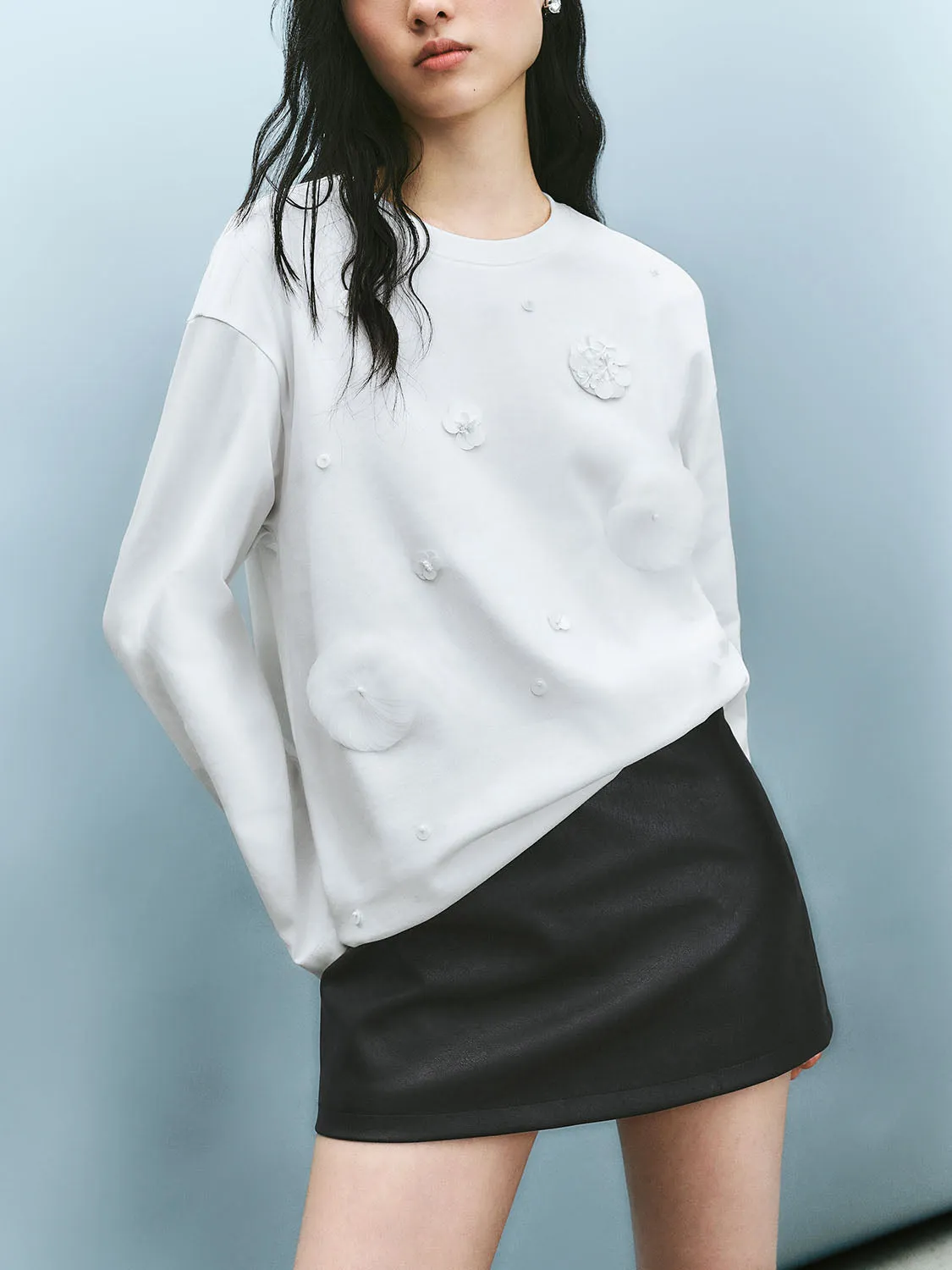 Loose Long Sleeve T-Shirts sold by Urban Revivo product image thumbnail 3