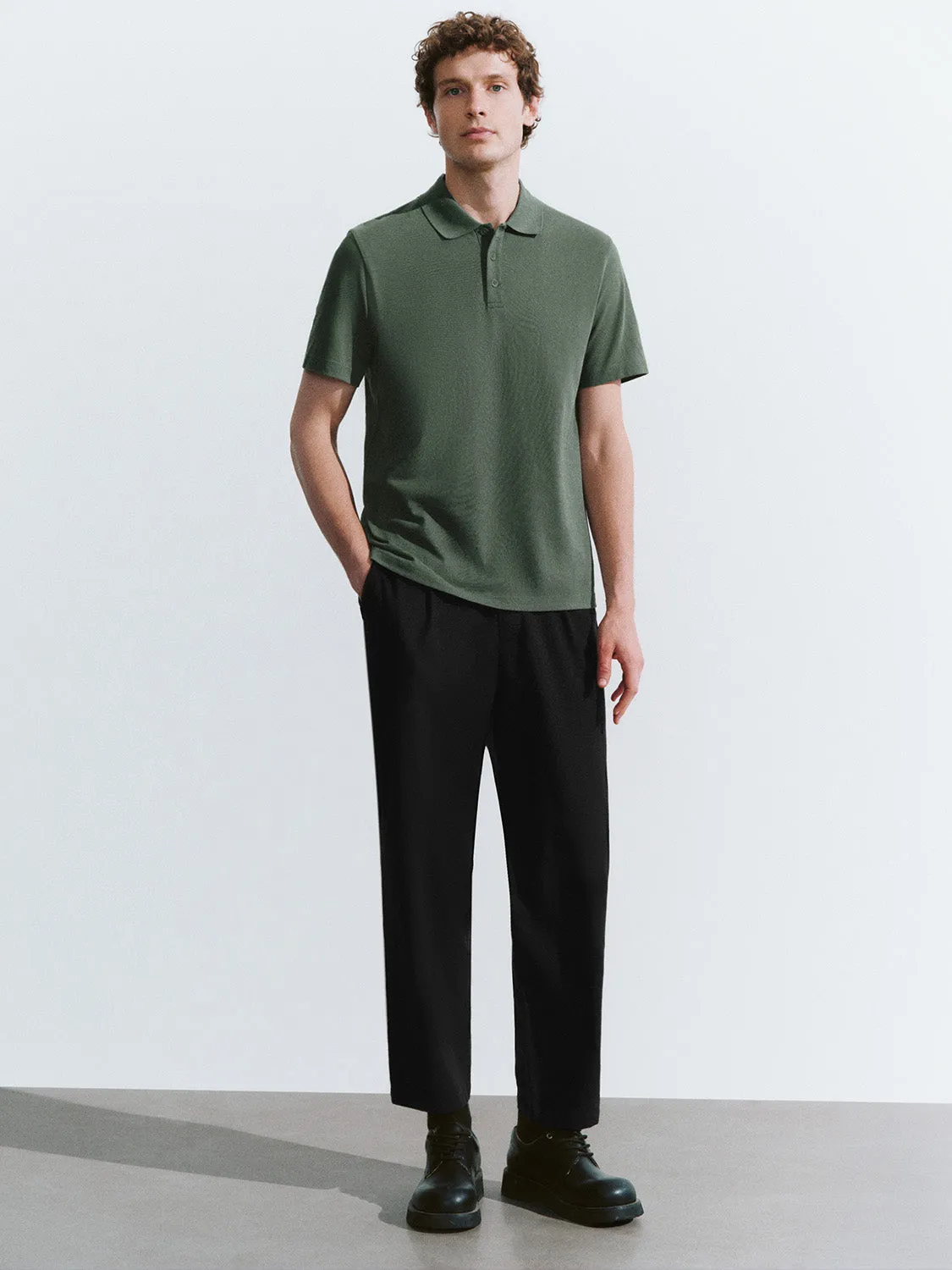 Carrot Fit Pants sold by Urban Revivo product image thumbnail 5