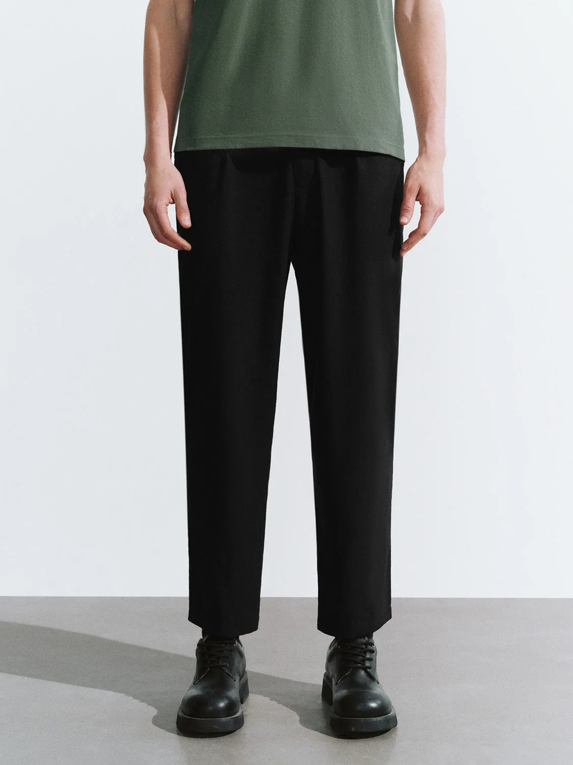 Carrot Fit Pants sold by Urban Revivo product image thumbnail 2