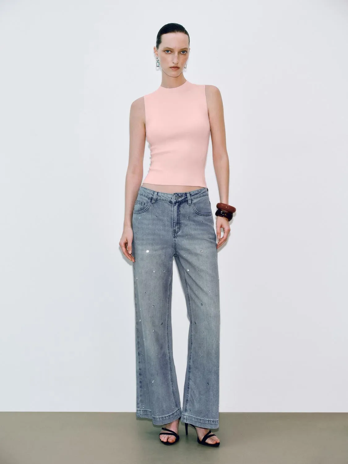 Mock Neck Knitted Sleeveless T-Shirts sold by Urban Revivo product image thumbnail 5