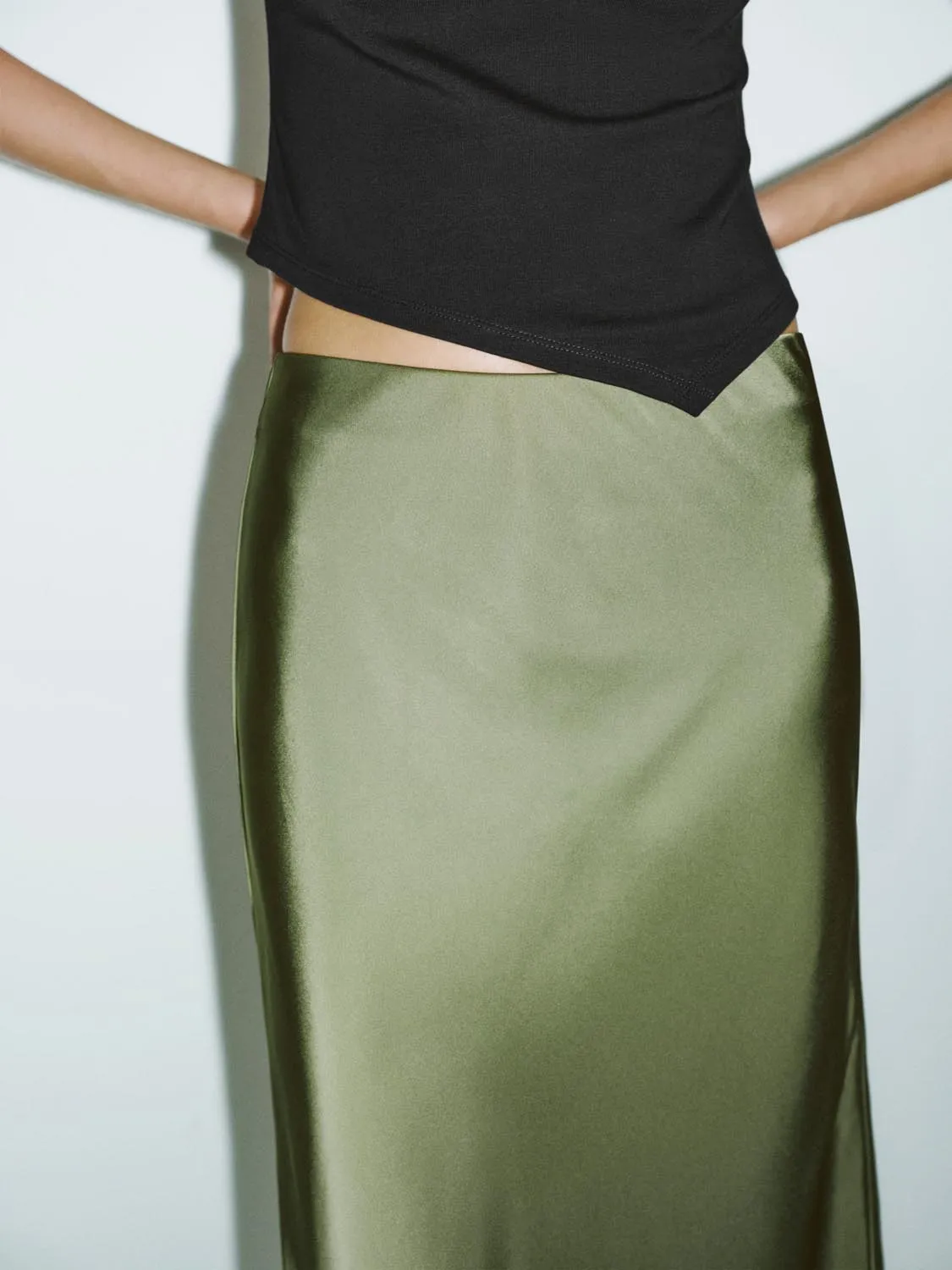 Slip Fishtail Skirts sold by Urban Revivo product image thumbnail 5